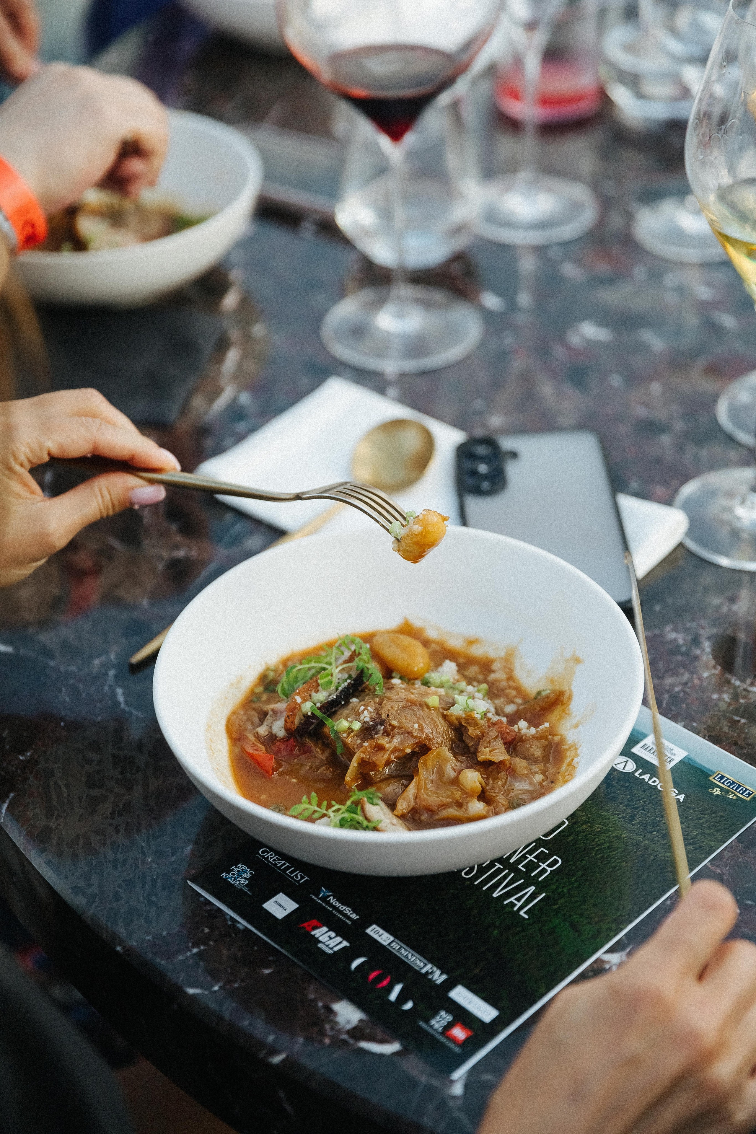 Дикий ужин. Фотограф в Красноярске Надежда Воскресенская