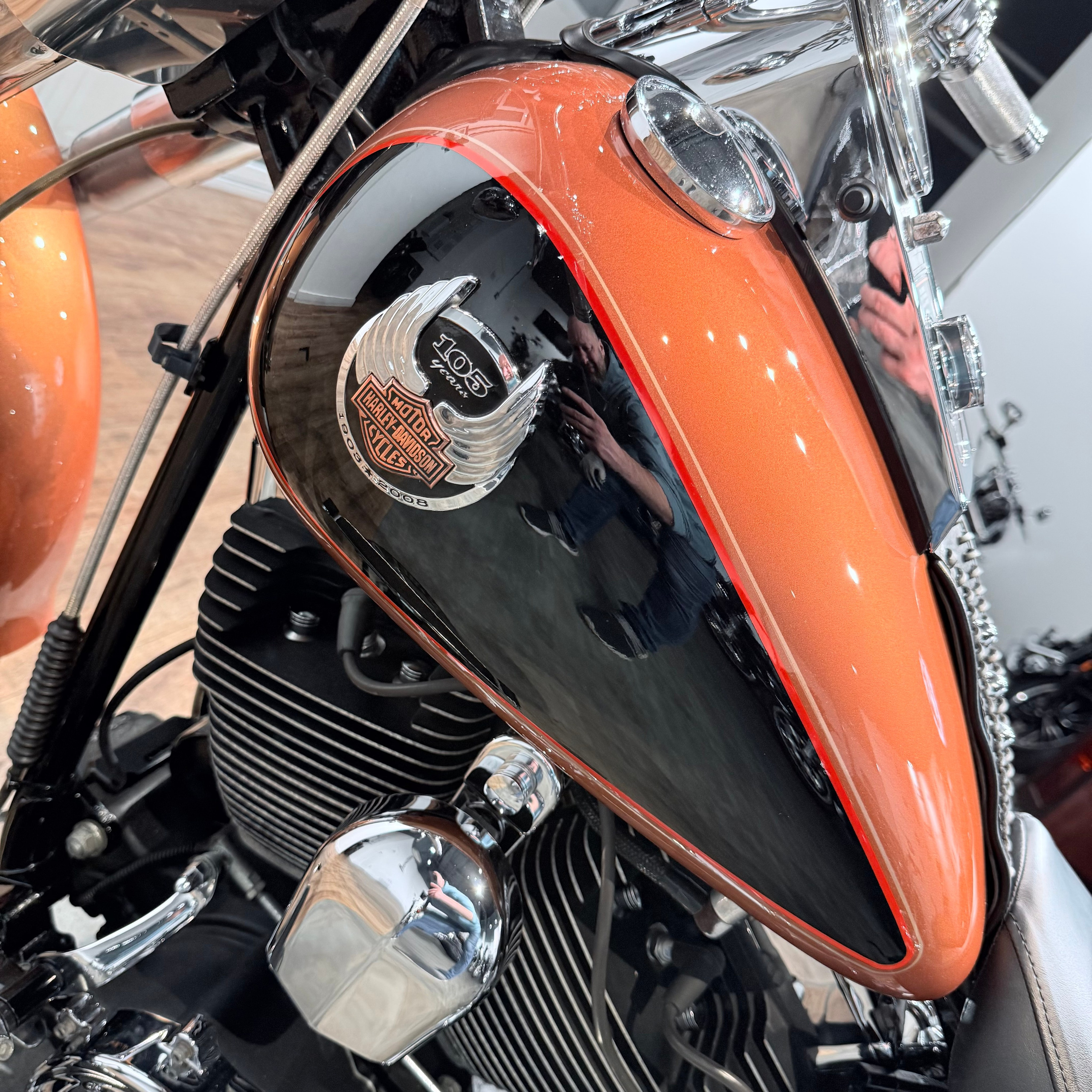 Купить Harley-Davidson 2008 Fat Boy 105 Yеаrs Аnnivеrsary (Softail/Dyna) — подробнее на сайте. Hello Davidson, Москва. Только хорошие мотоц