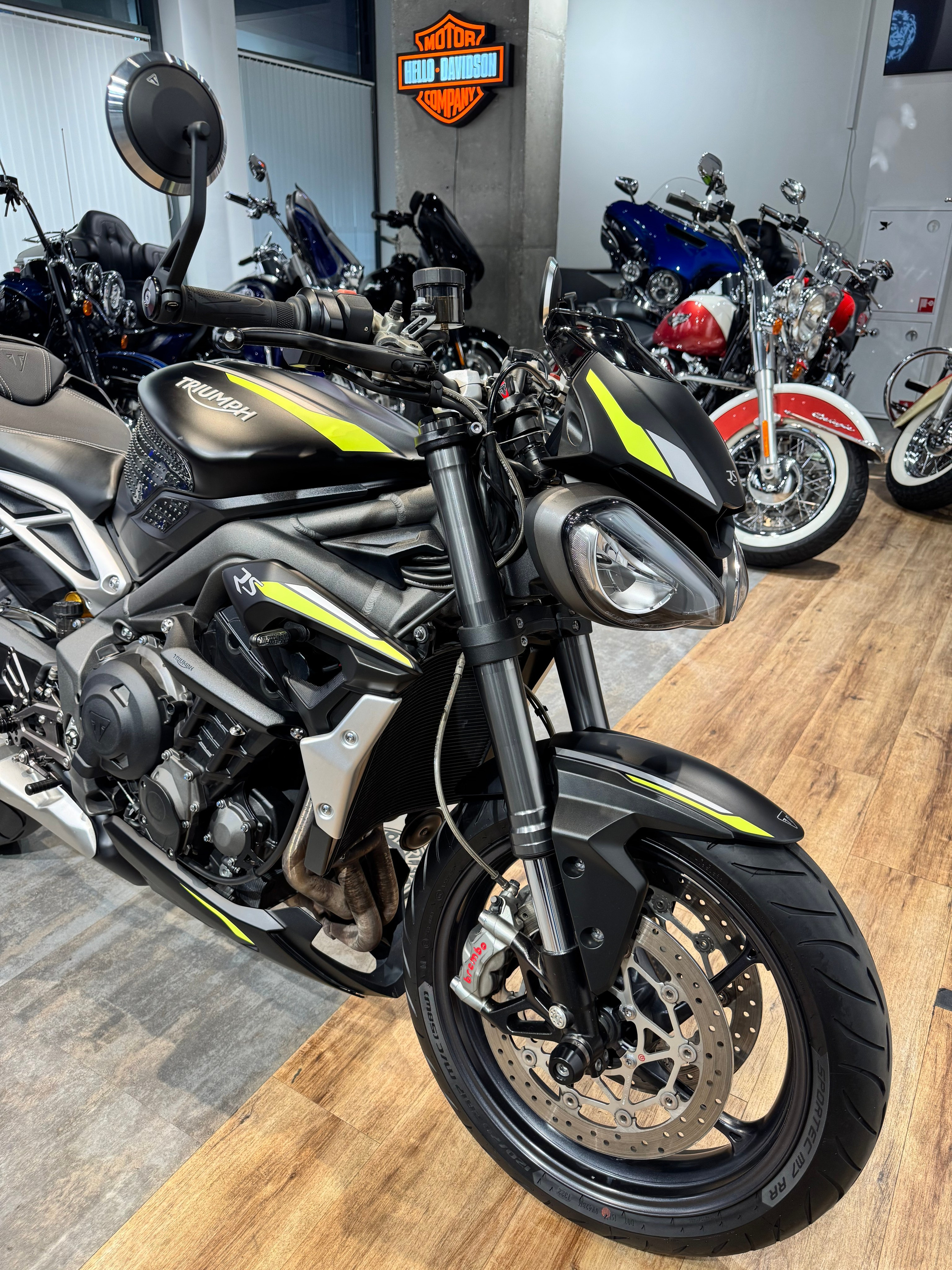 Мотоциклы Harley-Davidson 2021 Triumph Street Triple RS. Hello Davidson, Москва. Только хорошие мотоциклы…
