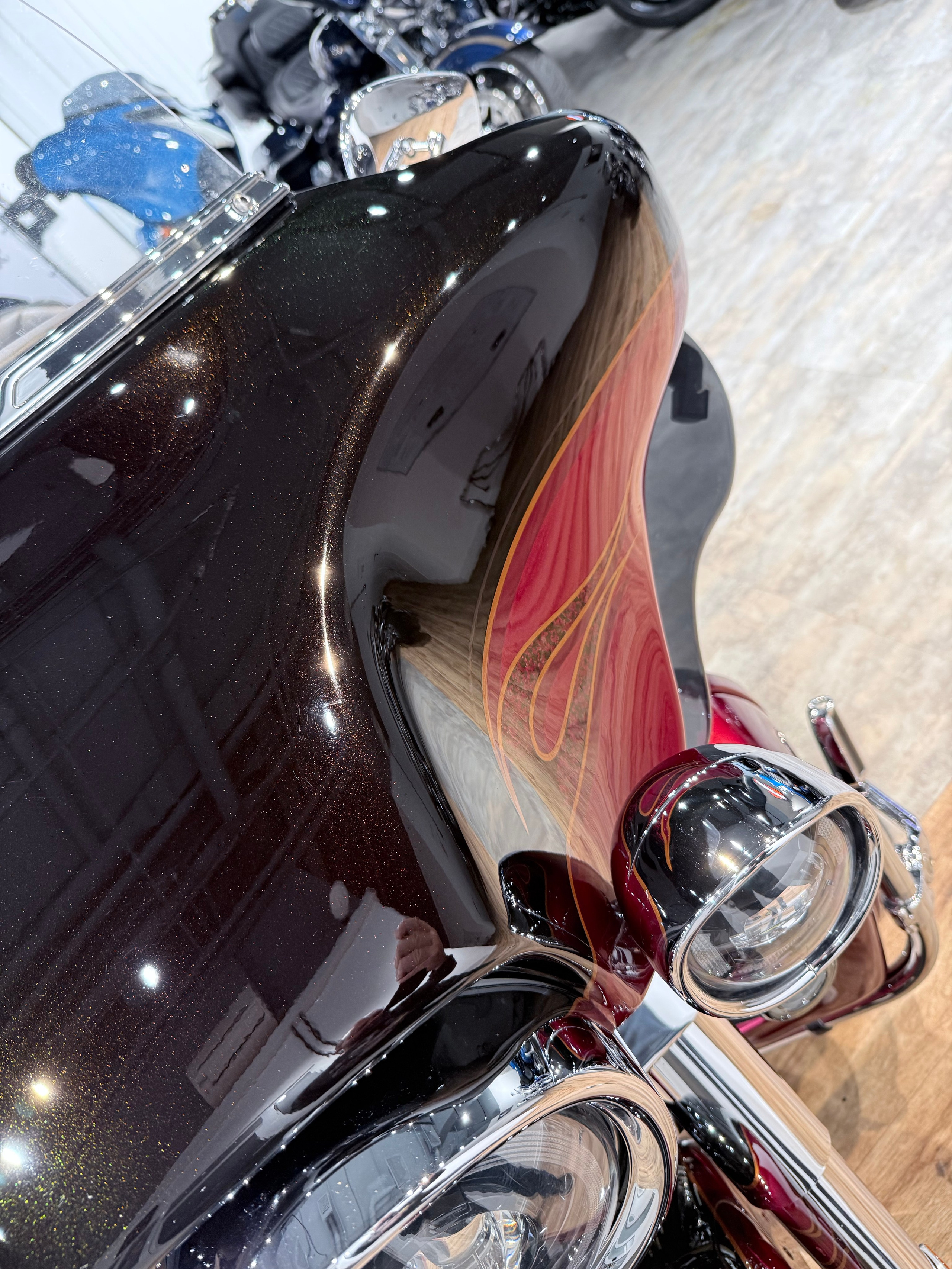 CVO Limited 110 (Exclusive Black Ember & Rio Red). Hello Davidson, Москва. Только хорошие мотоциклы…