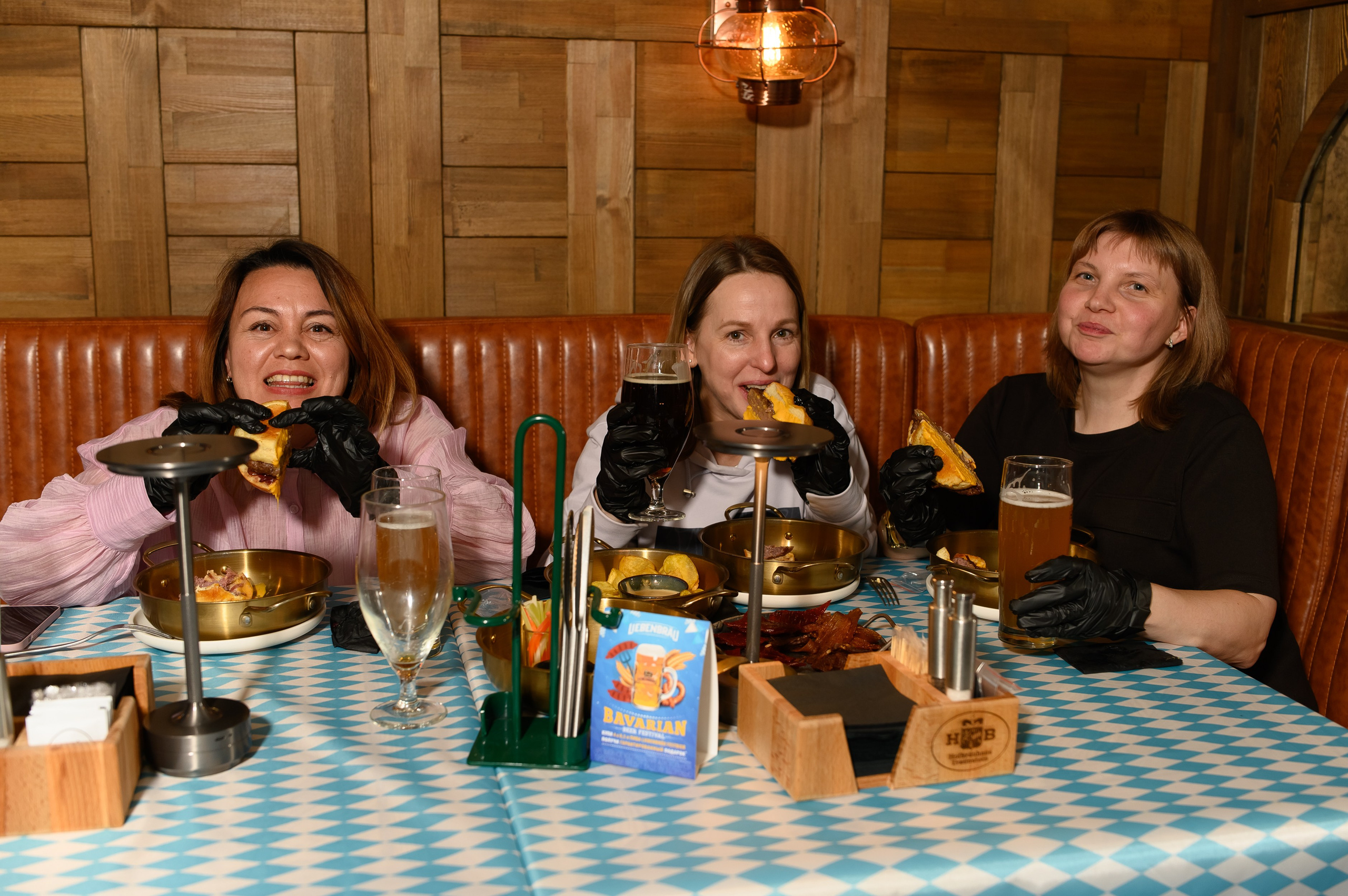 Октоберфест в ресторане Хофбройхаус