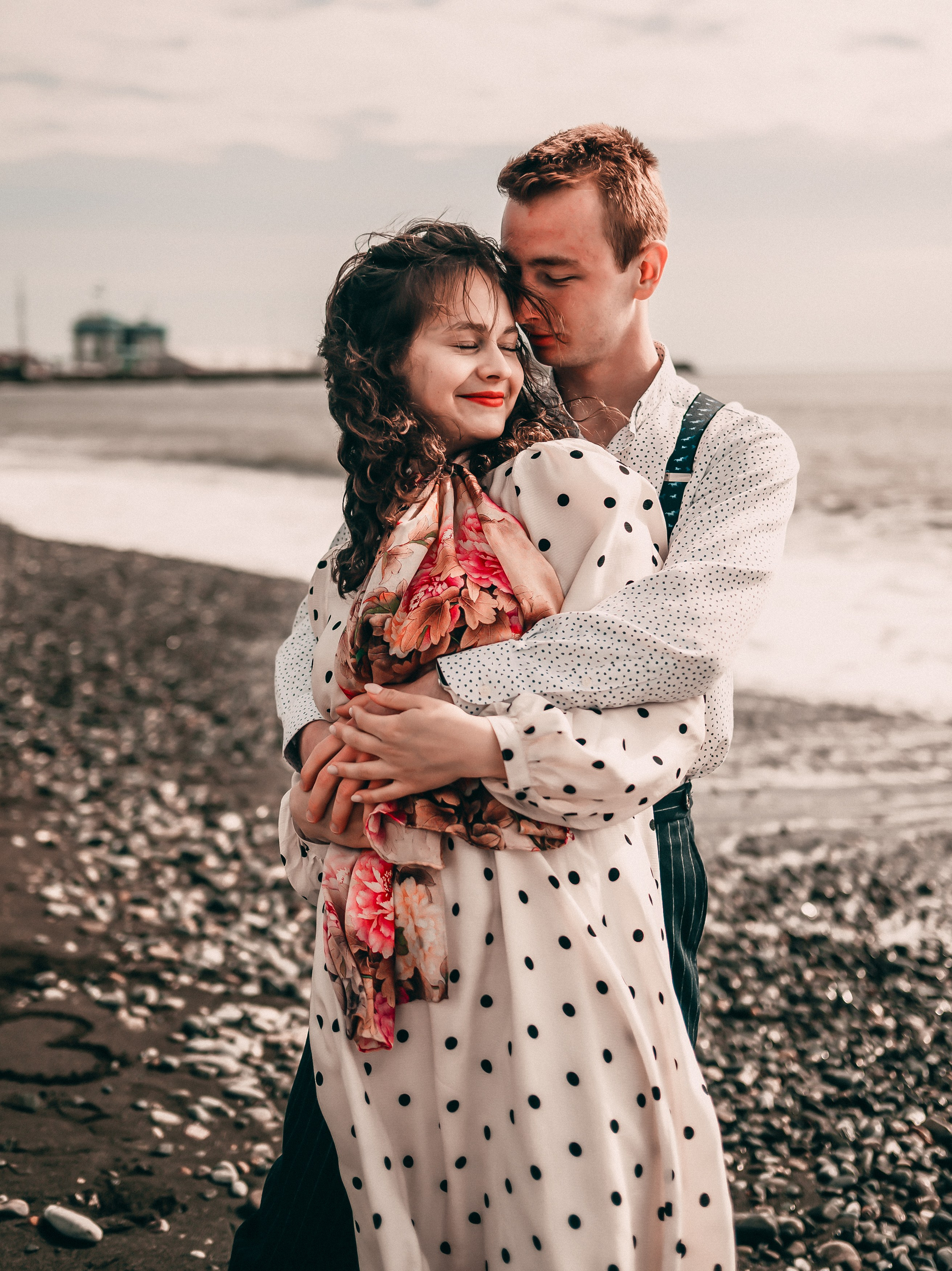 Сливовый сад, морпорт, пляж Ривьера. Свадебный и семейный фотограф София Невская