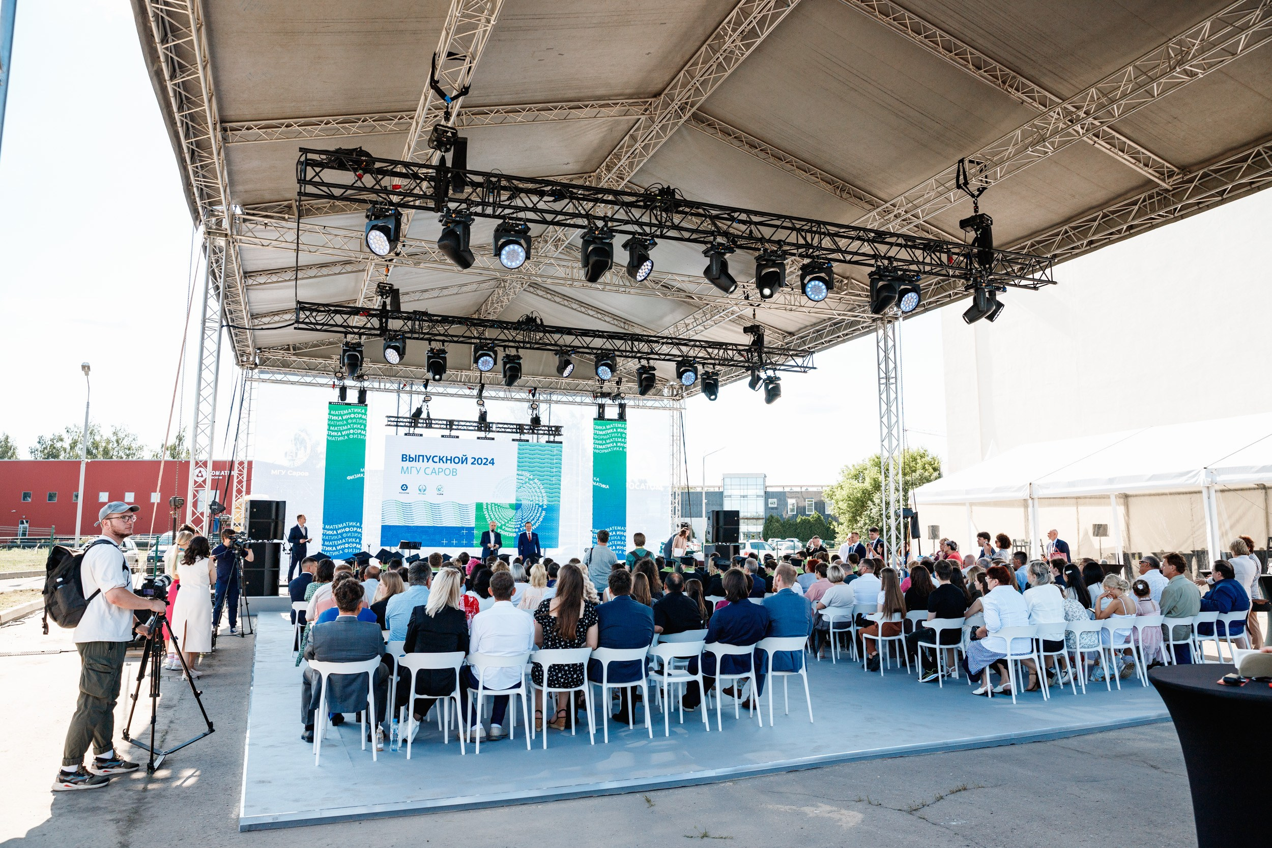 Выпускной МГУ. Фотограф Захваткин Роман