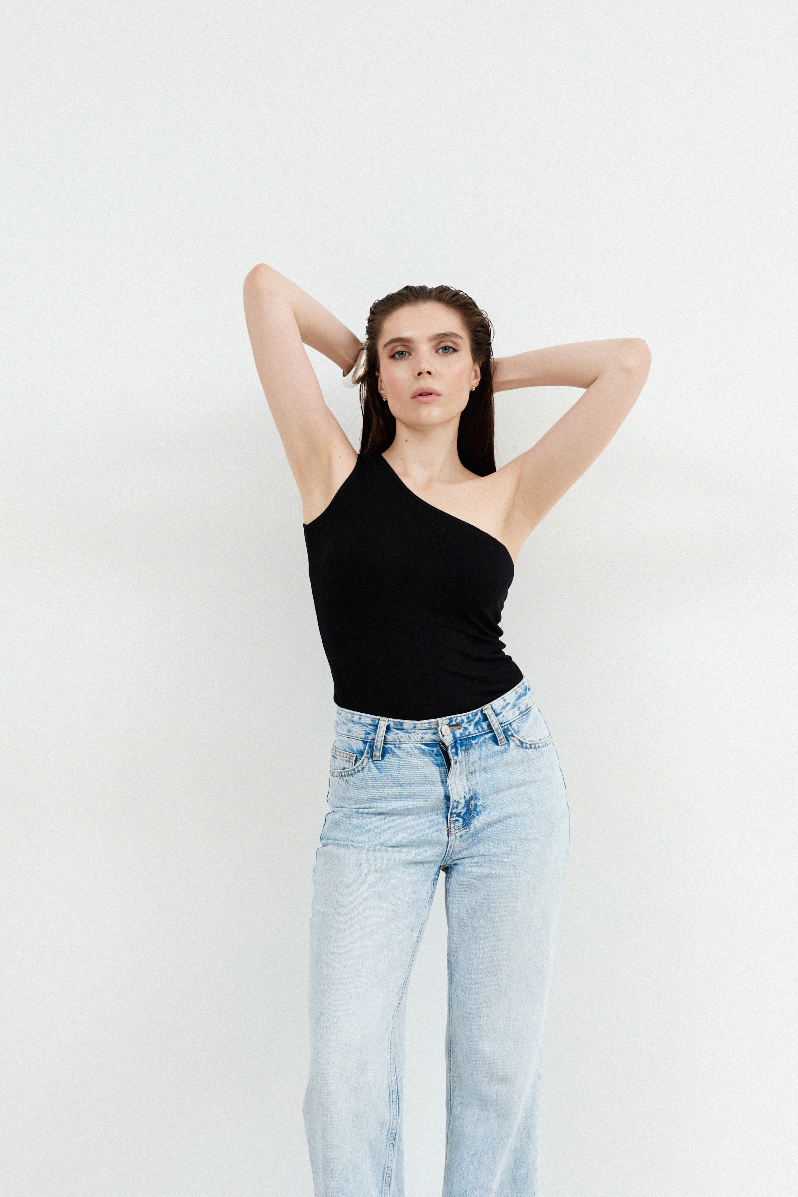 Polina G. Фотограф для брендов в Москве