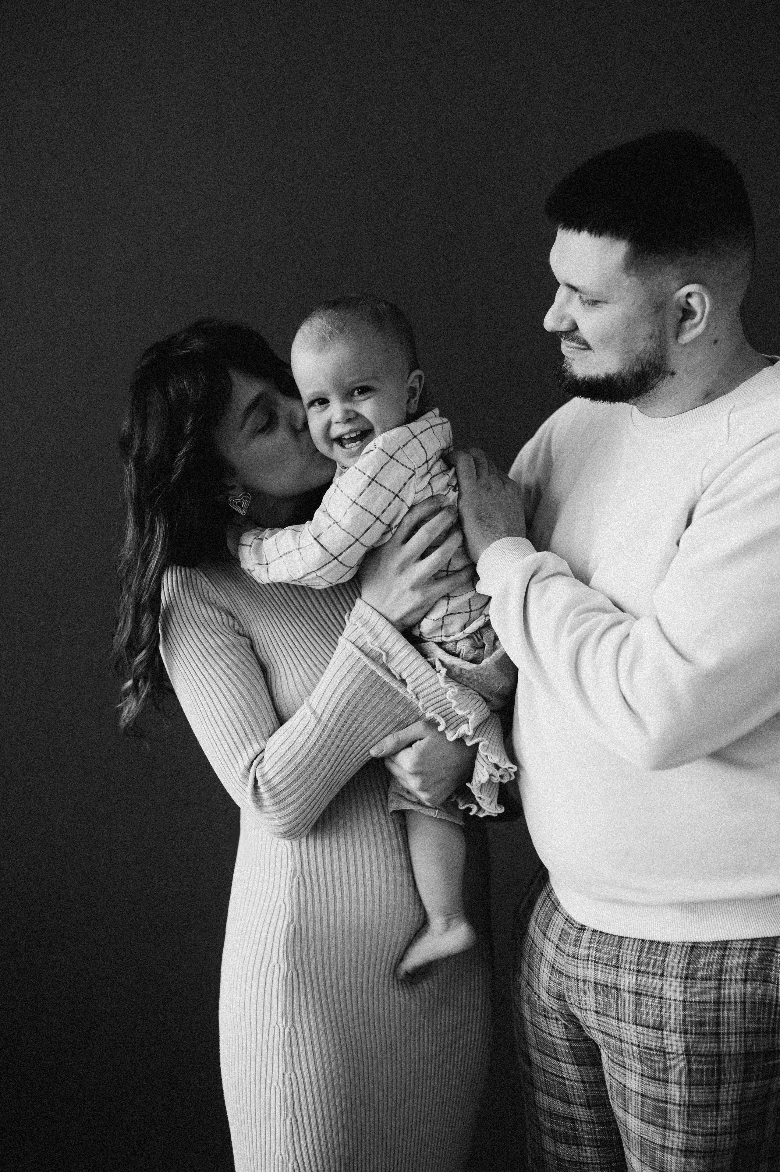 ВЛАД, КАРИНА и РОМА. Семейный фотограф в Новосибирске Женя Индрикова