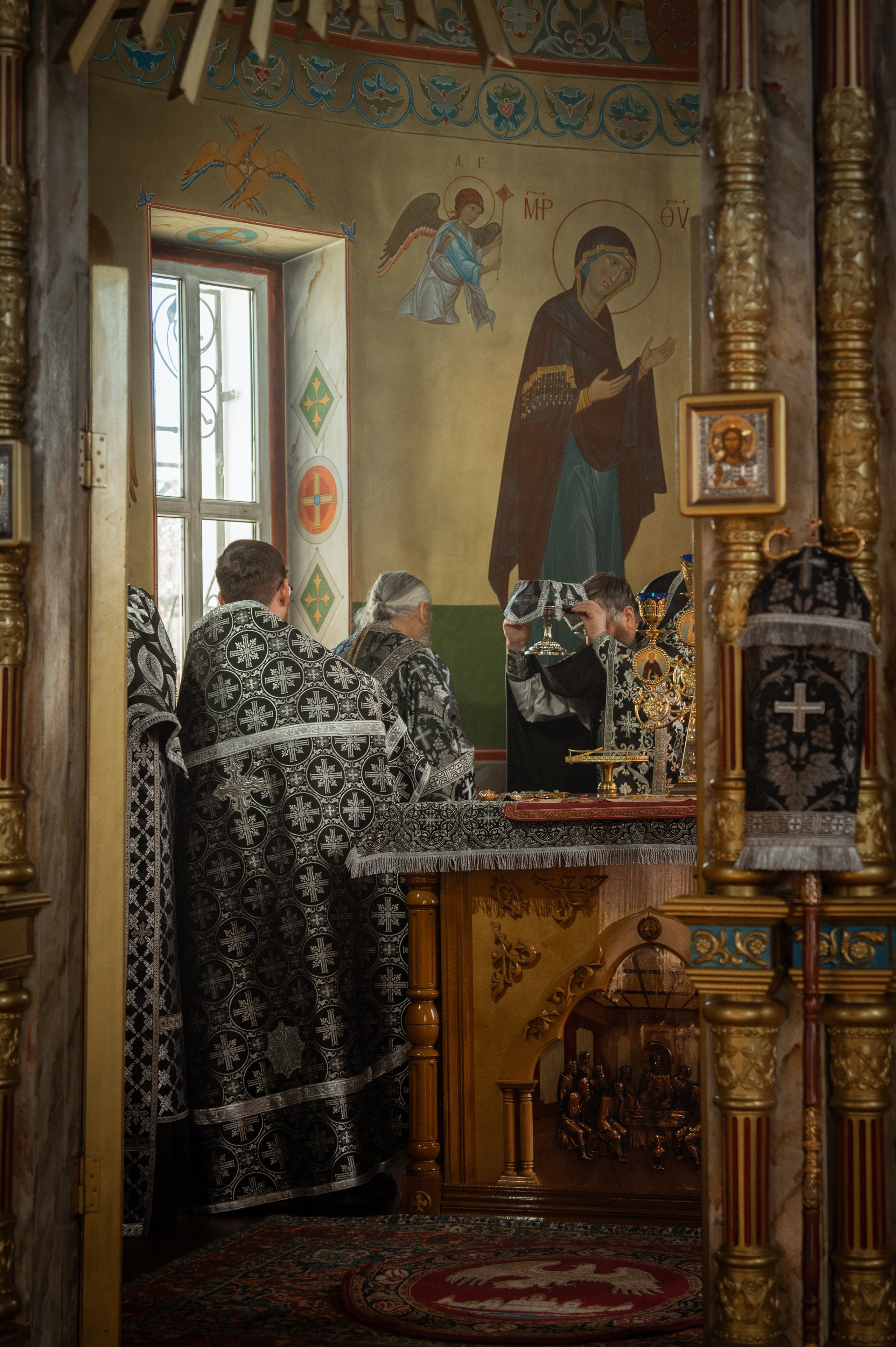 Преждеосвящение Даров. Храм Серафима Саровского. Церковный, семейный и репортажный фотограф Волгоград, Волжский