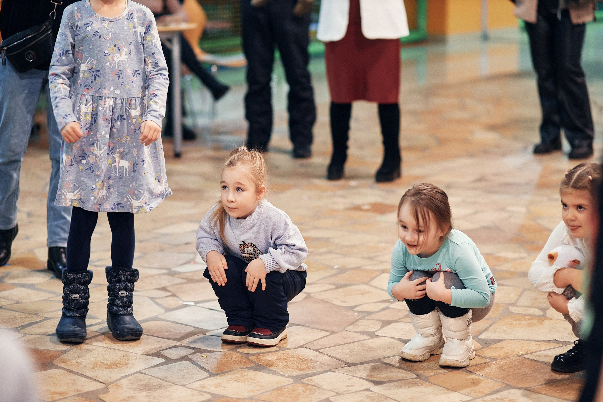 Детский новогодний праздник в ТЦ Июнь. Семейный и репортажной фотограф в Красноярске и Москве Виктор Бабинцев