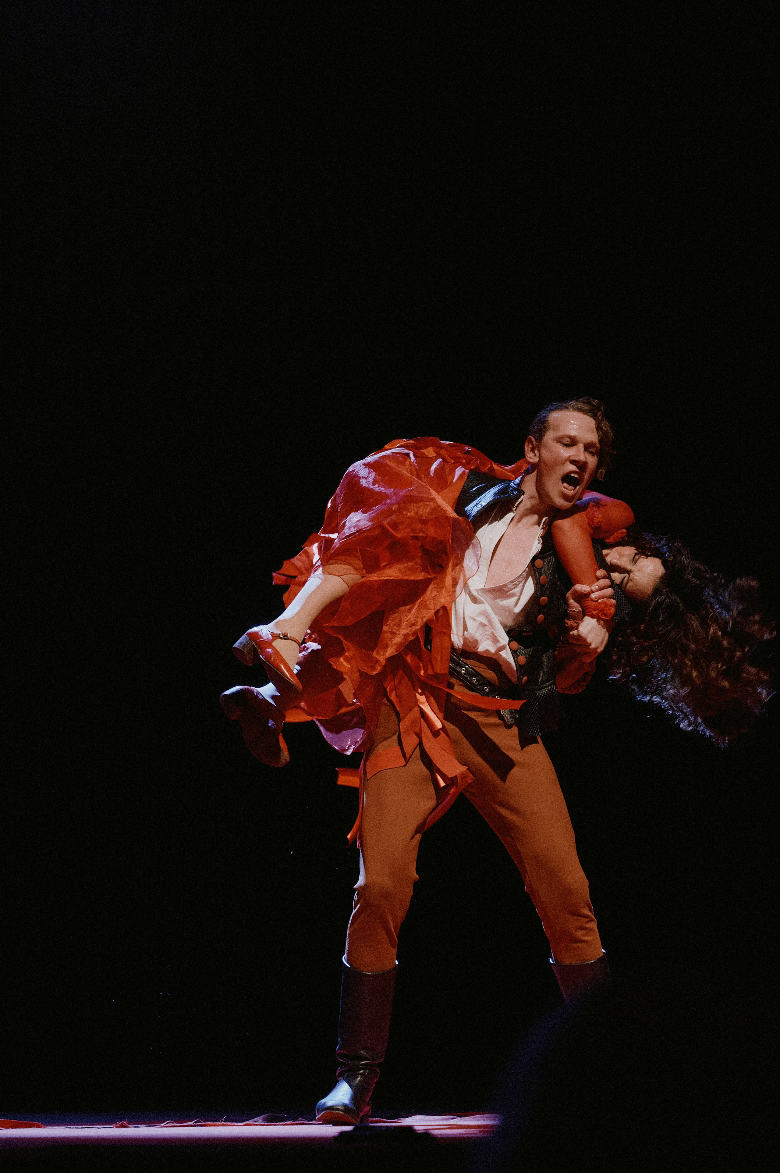 Жестокие Сердца. Театр драмы и комедии им. Комиссаржевской. Свадебный фотограф в Ростовe-на-Дону Анастасия Прутова