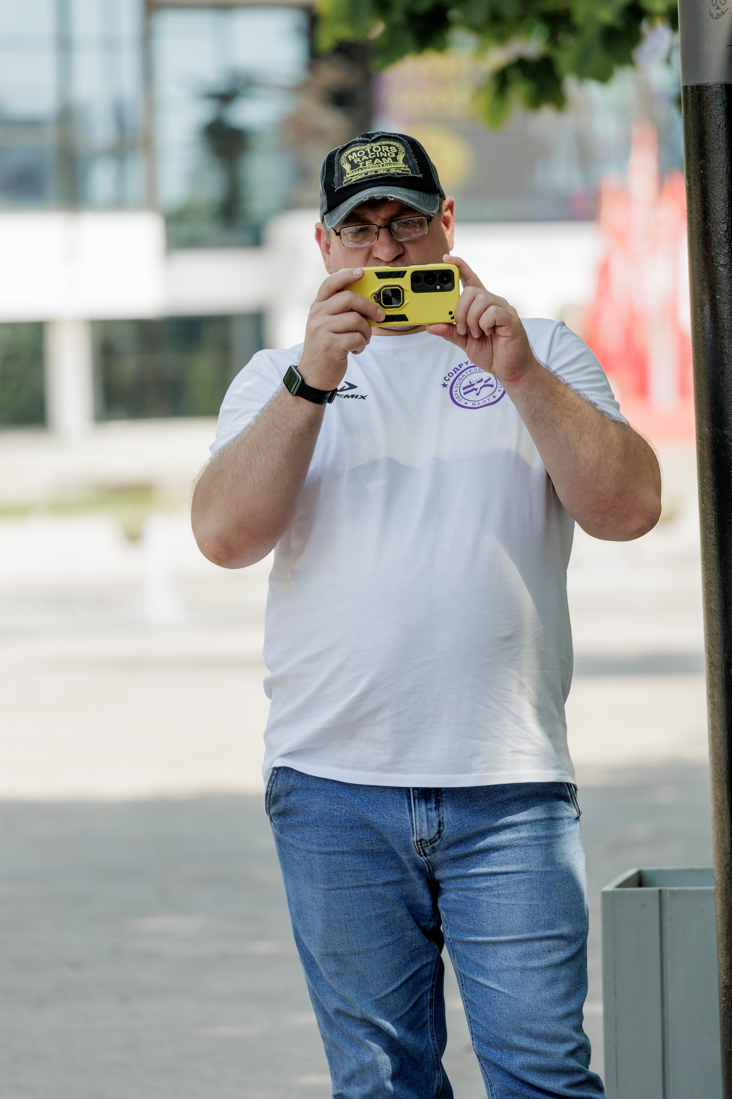 Репортажные фото съёмки клипа от родителей выпускникам. Свадебный фотограф в Воронеже Александр Работкин