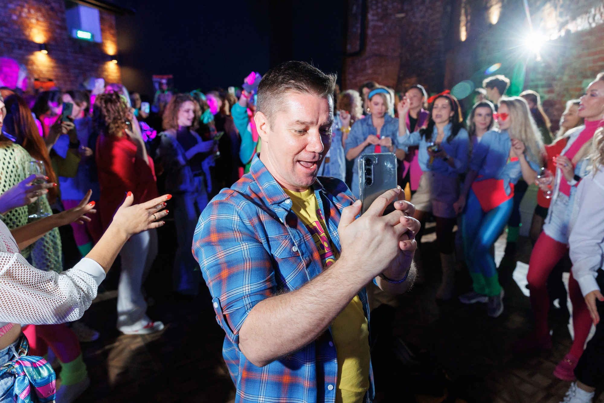 Вечеринка в стиле 90-х. Свадебный фотограф в Нижнем Новгороде и Москве Сергей Воробьев