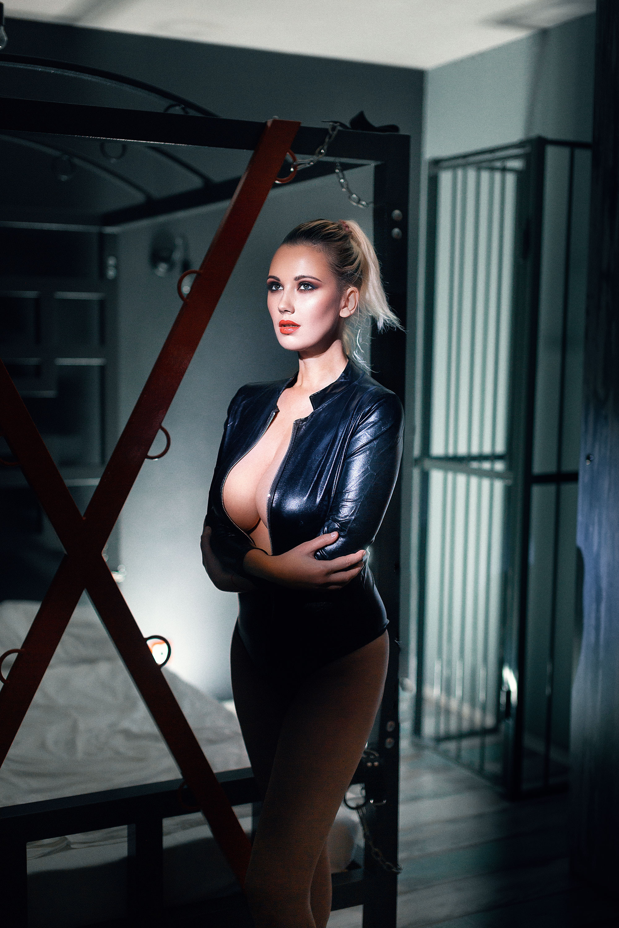 БДСМ лайт. Рекламная и портретная фотография Екатеринбург