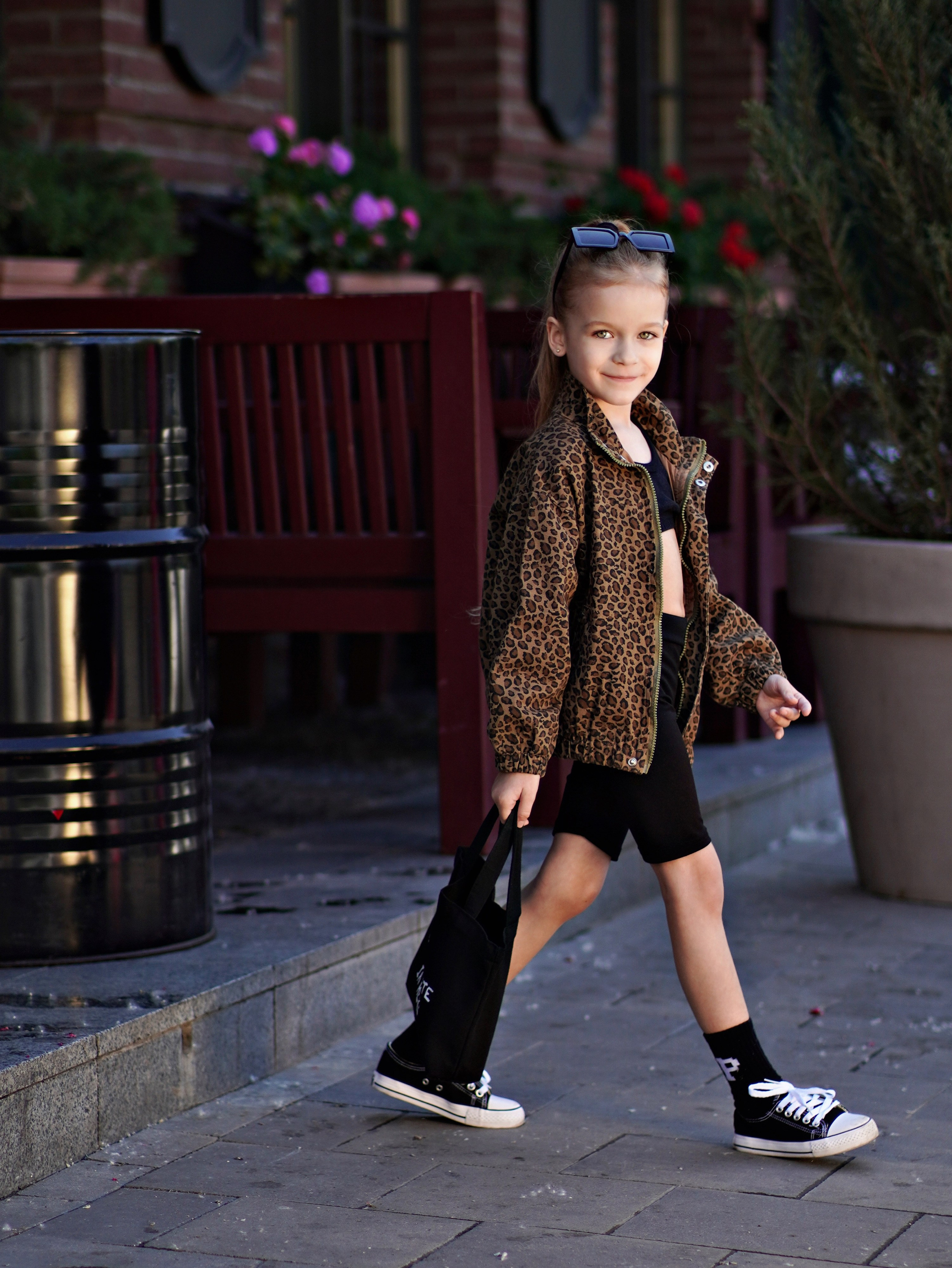 Алиса Полина П. LUNAPRO Дом стильных, сборных и индивидуальных съемок для брендов