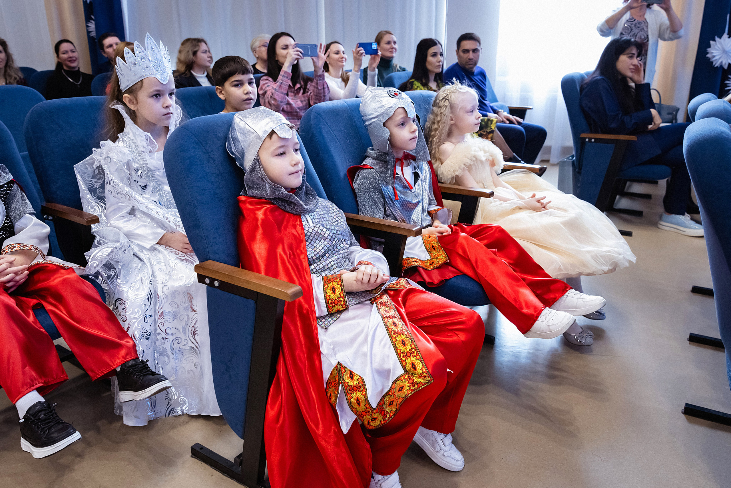 Новогодний праздник 1 В класс! Гимназия № 23. Фотограф и Видеограф в Краснодаре Юлия Солодченко