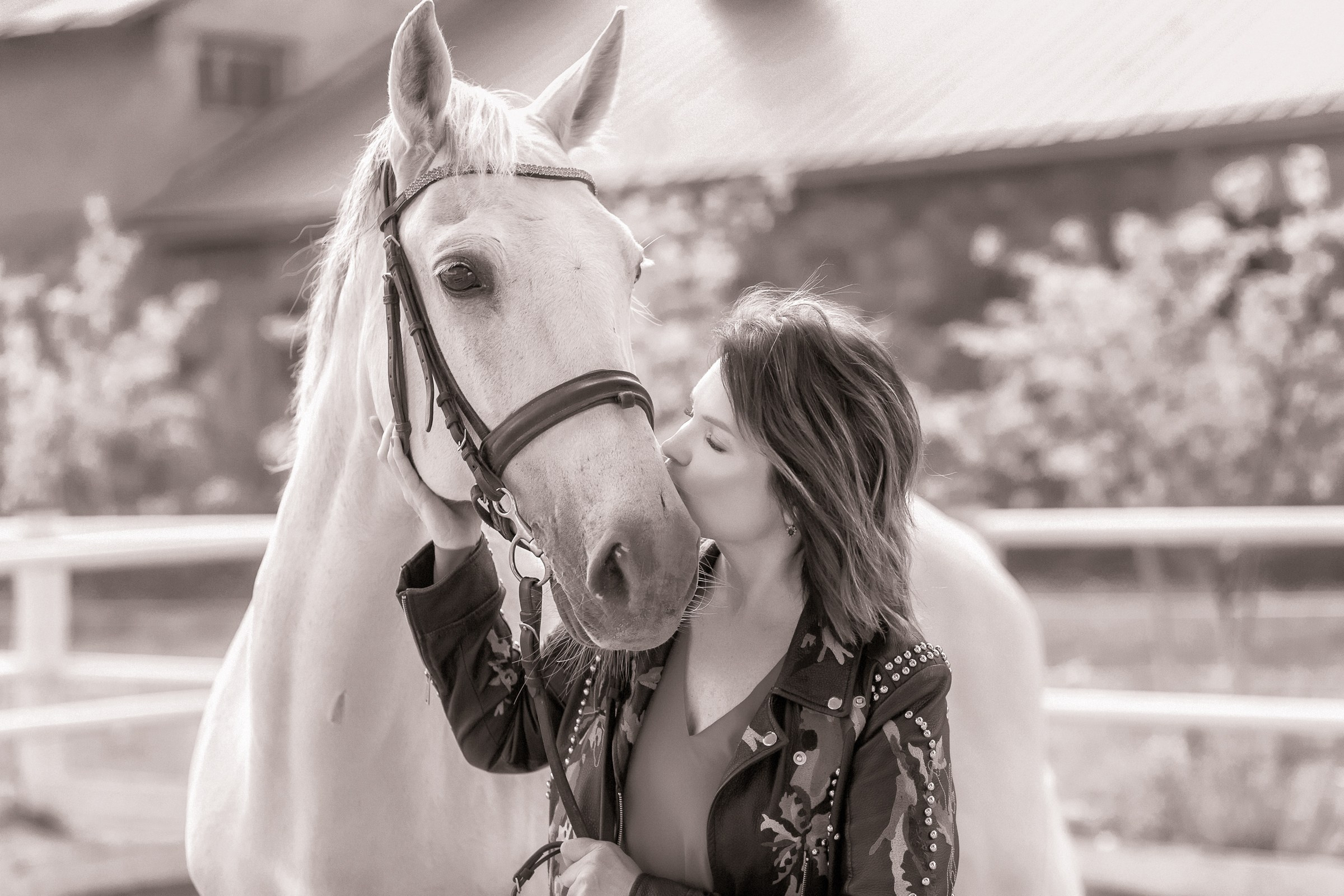 Галина и ее лошадь Сказка. Фотограф женский и мужской портрет Санкт-Петербург