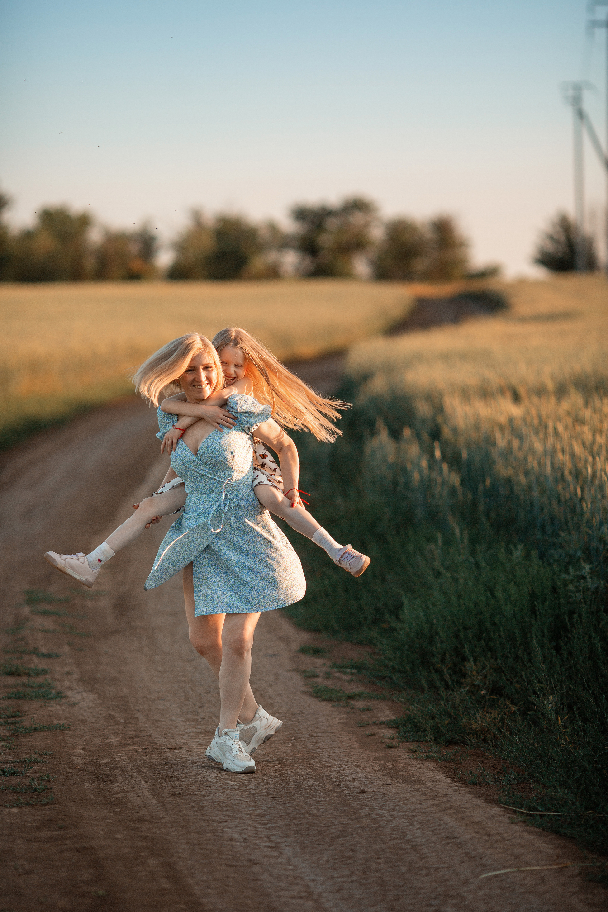 Екатерина с дочерьми. Семейный и женский фотограф в Волгограде Екатерина Гулей