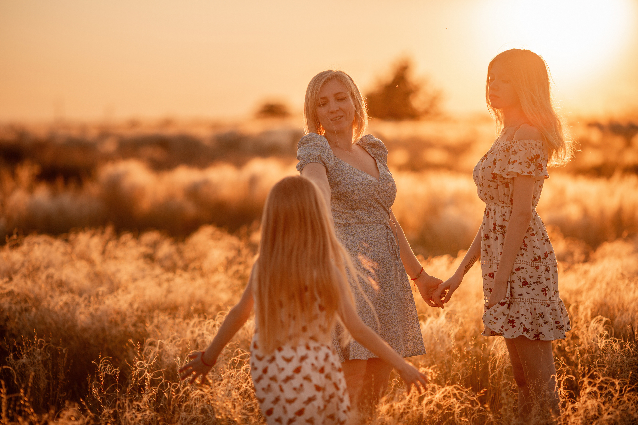 Екатерина с дочерьми. Семейный и женский фотограф в Волгограде Екатерина Гулей