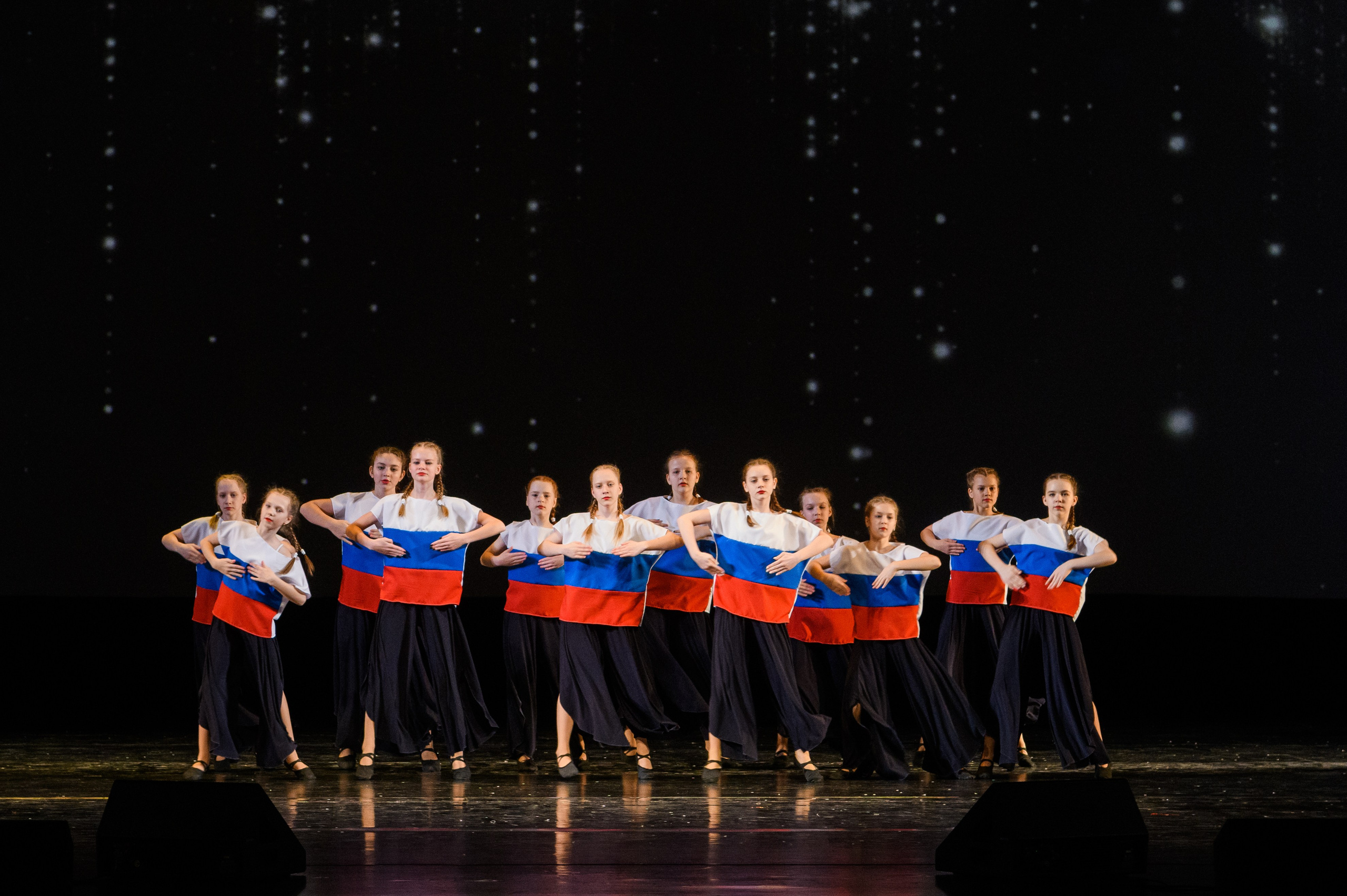 23 апреля, часть 2, БКЗ Октябрьский, г. Санкт-Петербург. Золотое яблочко