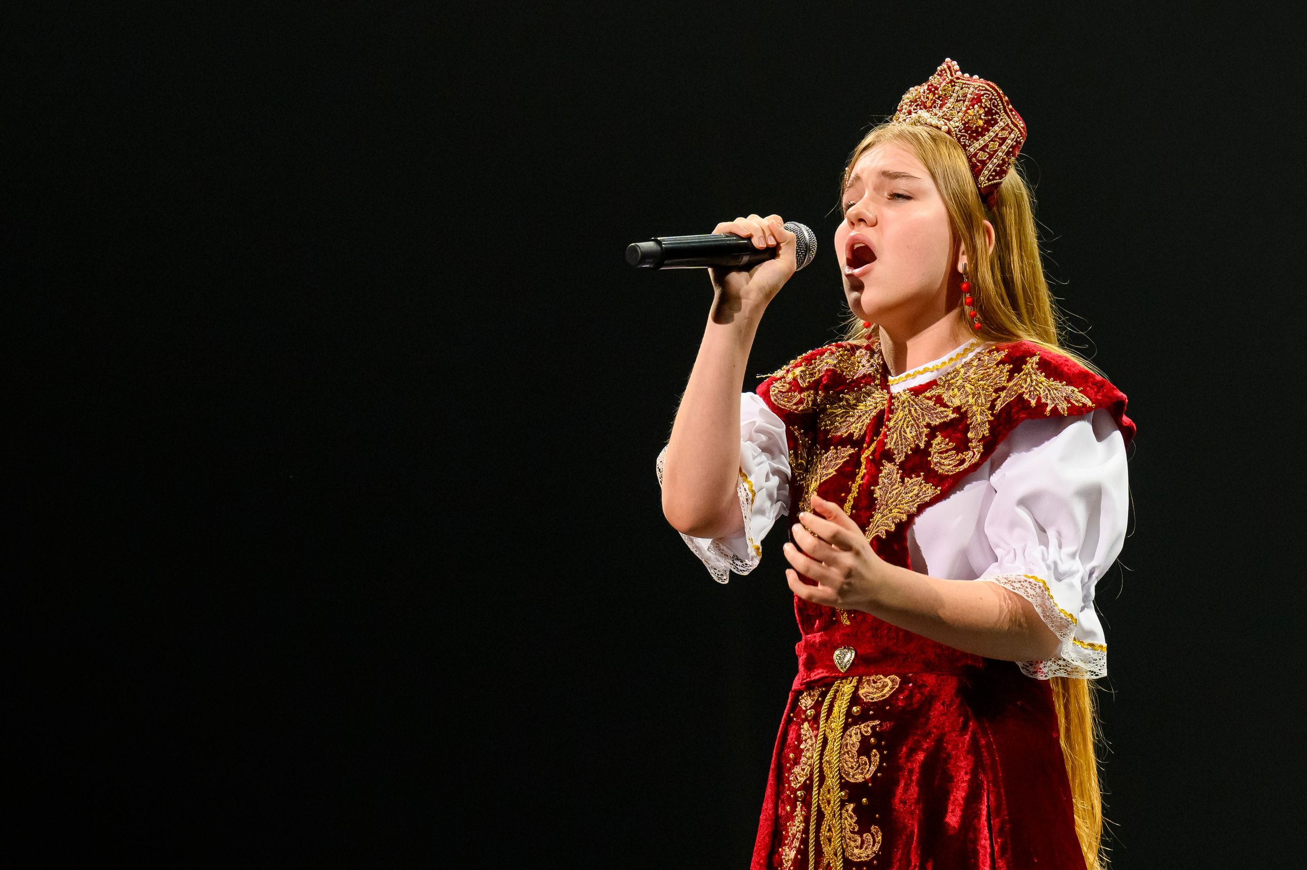 23 апреля, часть 1, БКЗ Октябрьский, г. Санкт-Петербург. Золотое яблочко