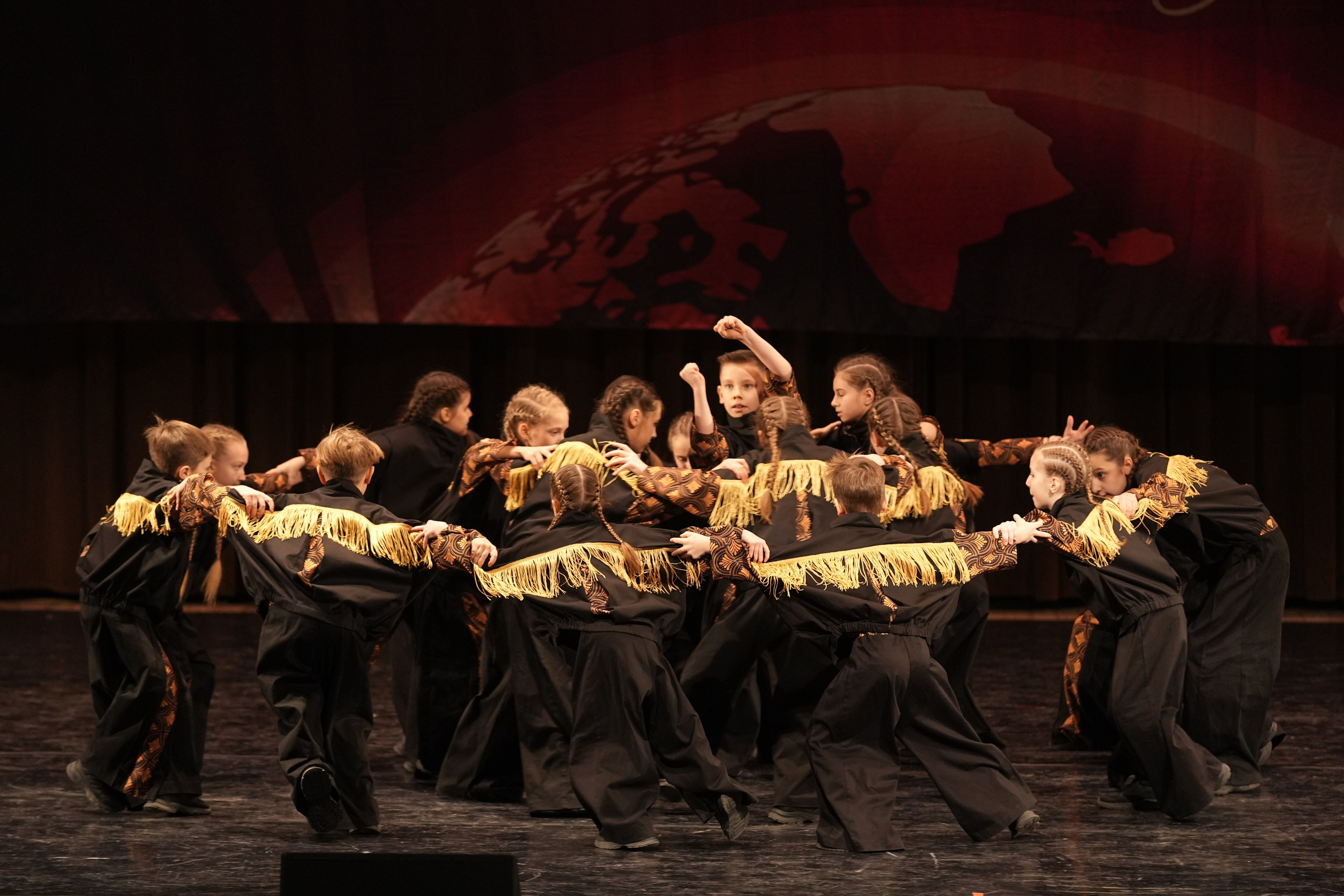 7 декабря, блок 1, г. Москва. Золотое яблочко