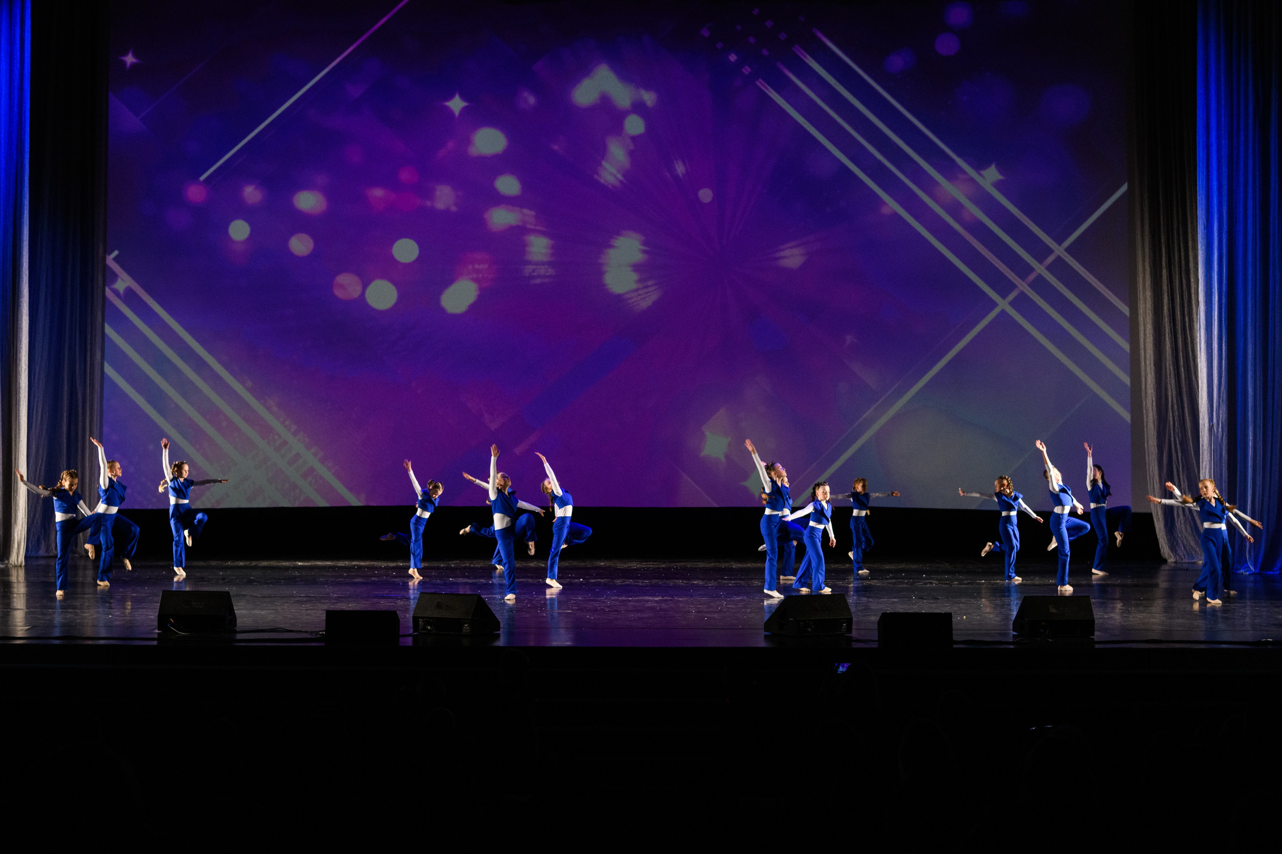 23 апреля, часть 2, БКЗ Октябрьский, г. Санкт-Петербург. Золотое яблочко