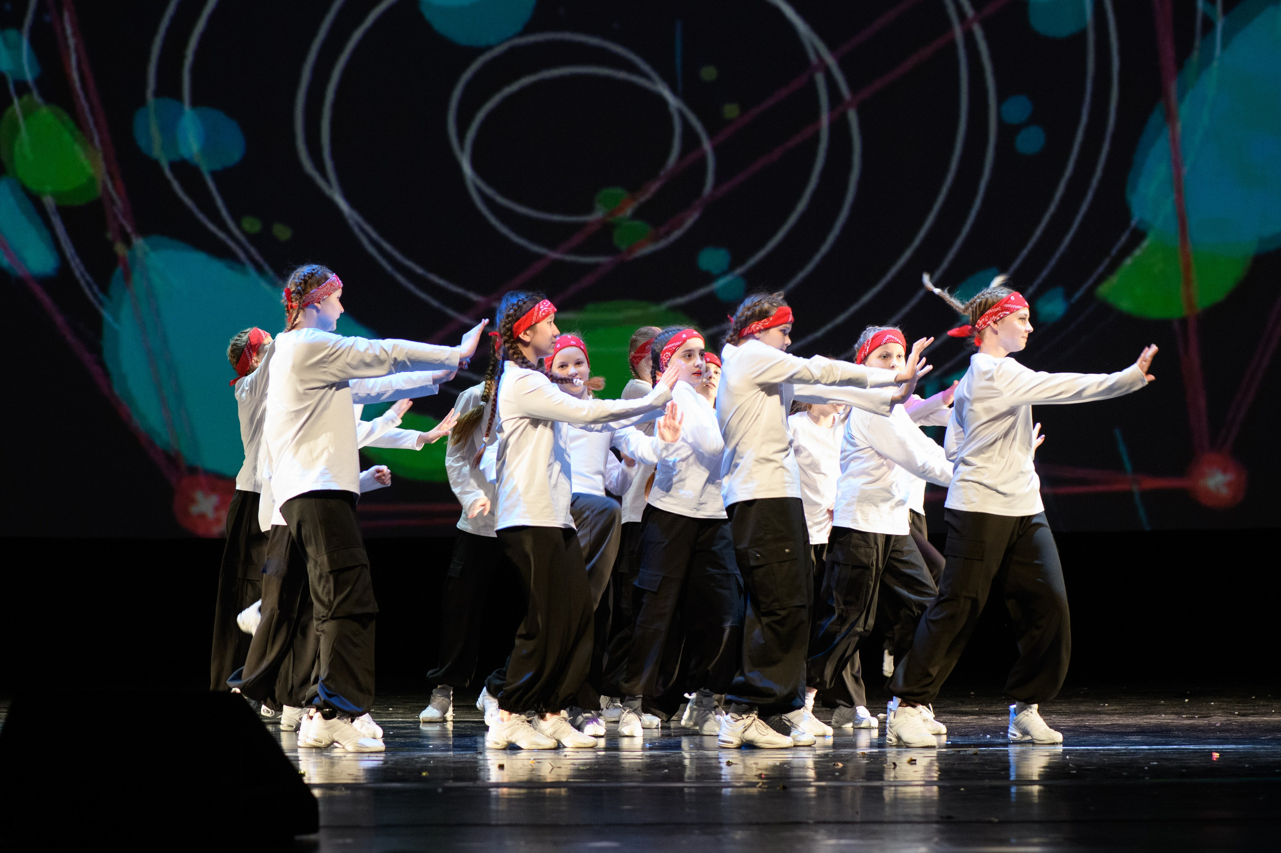 23 апреля, часть 2, БКЗ Октябрьский, г. Санкт-Петербург. Золотое яблочко