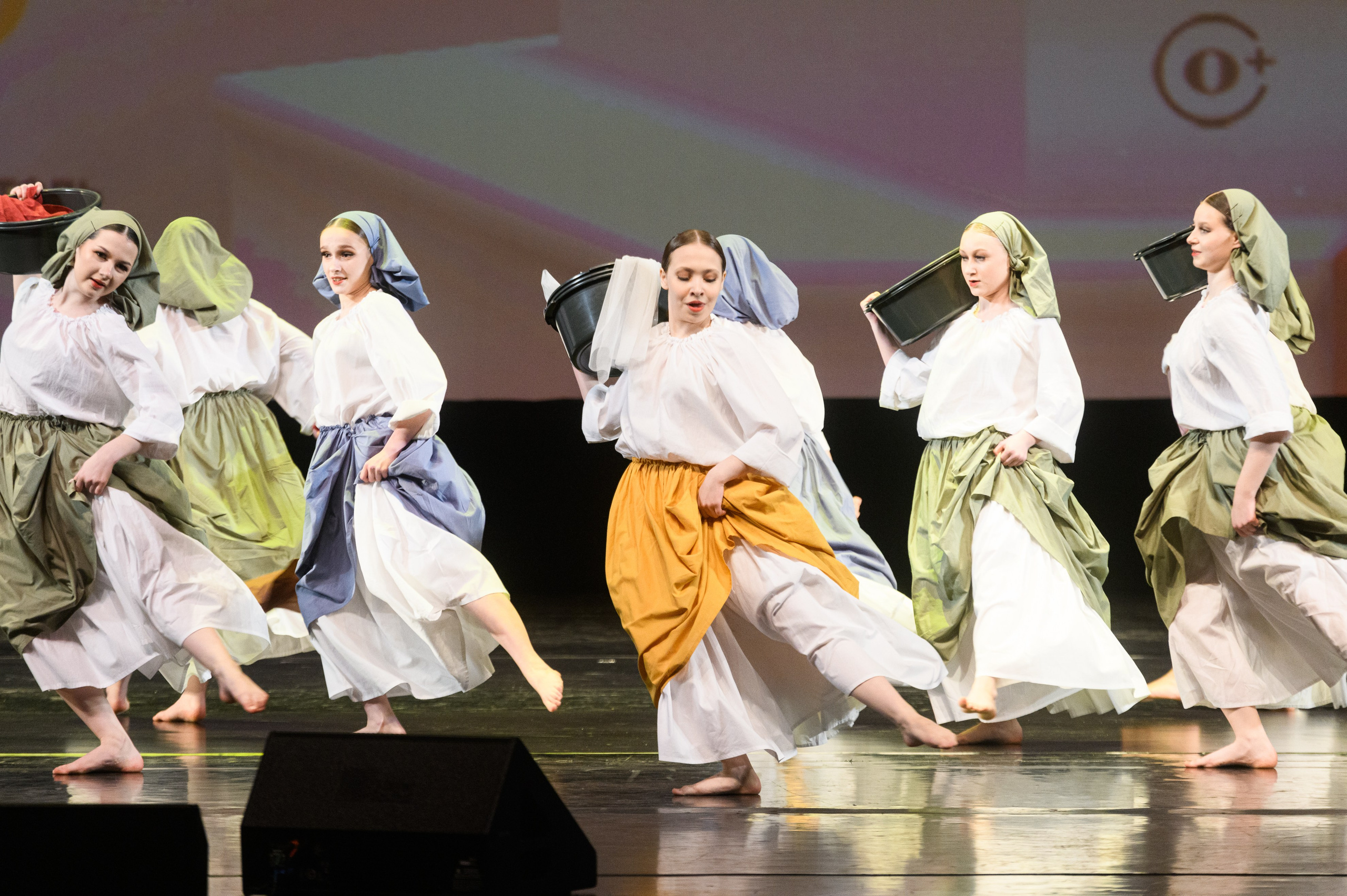 23 апреля, часть 1, БКЗ Октябрьский, г. Санкт-Петербург. Золотое яблочко