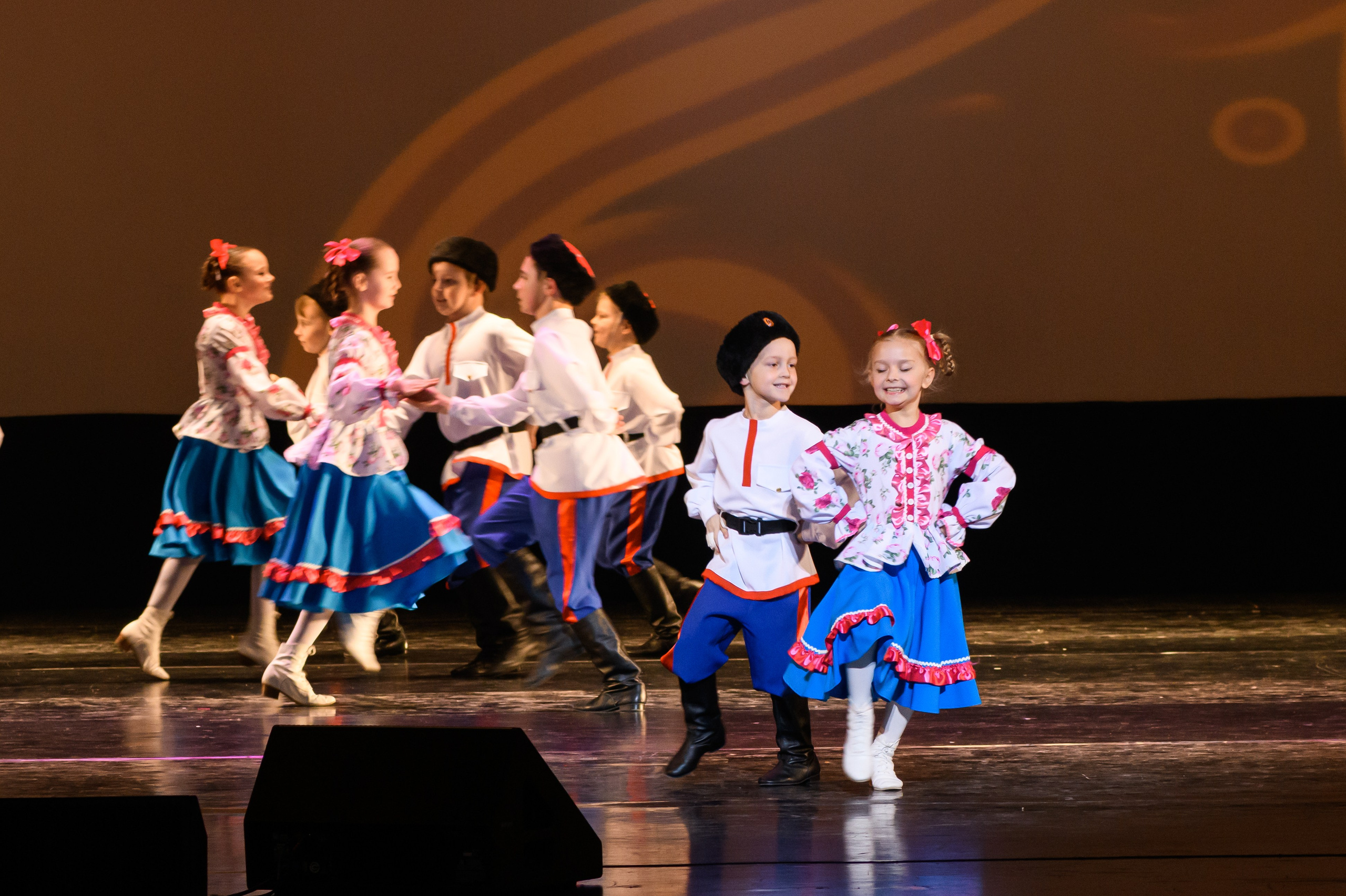 23 апреля, часть 2, БКЗ Октябрьский, г. Санкт-Петербург. Золотое яблочко