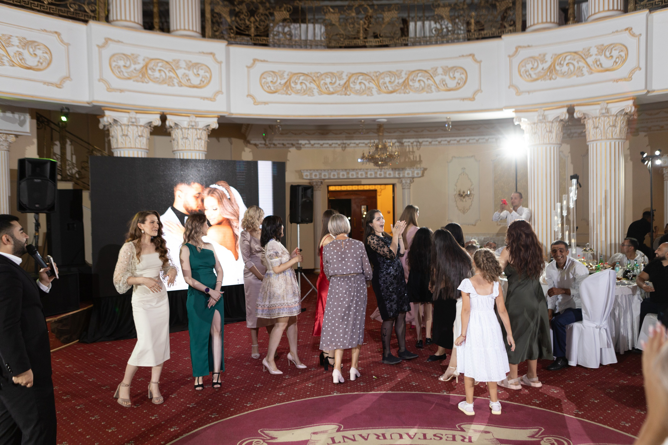 Свадебный фотограф Уфа — Руслан ГабдлисламовЖивые эмоции, красивые кадры, воспоминания на всю жизнь.Работаю по всей Республике Башкортоста. Свадебный фотограф Уфа Руслан Габдлисламов