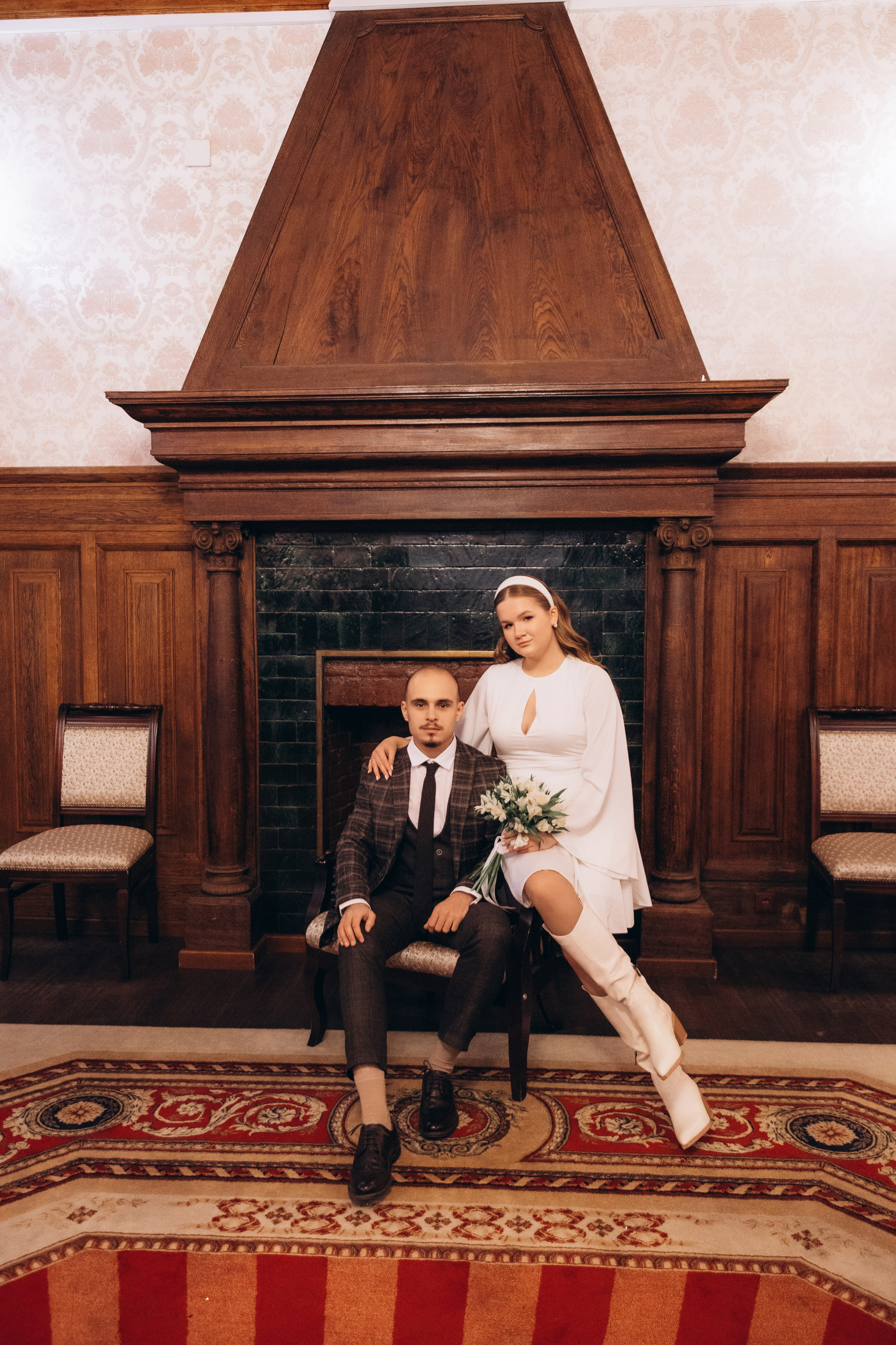 Свадебная фотосессия в загсе Петроградского района и прогулка. Фотограф в Санкт-Петербурге Разиля Идиятуллина