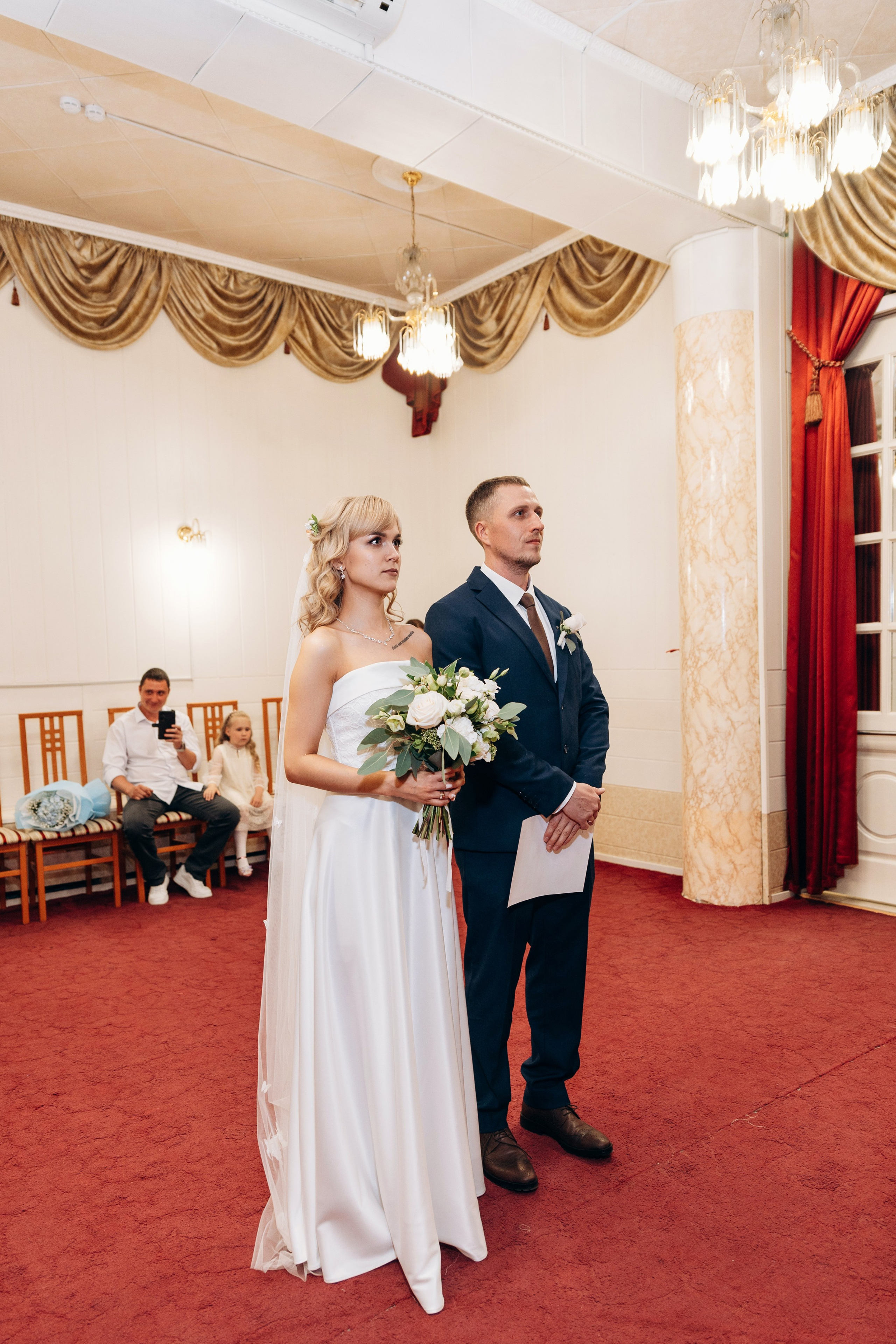 Прогулка и регистрация. Фотограф в Новосибирске