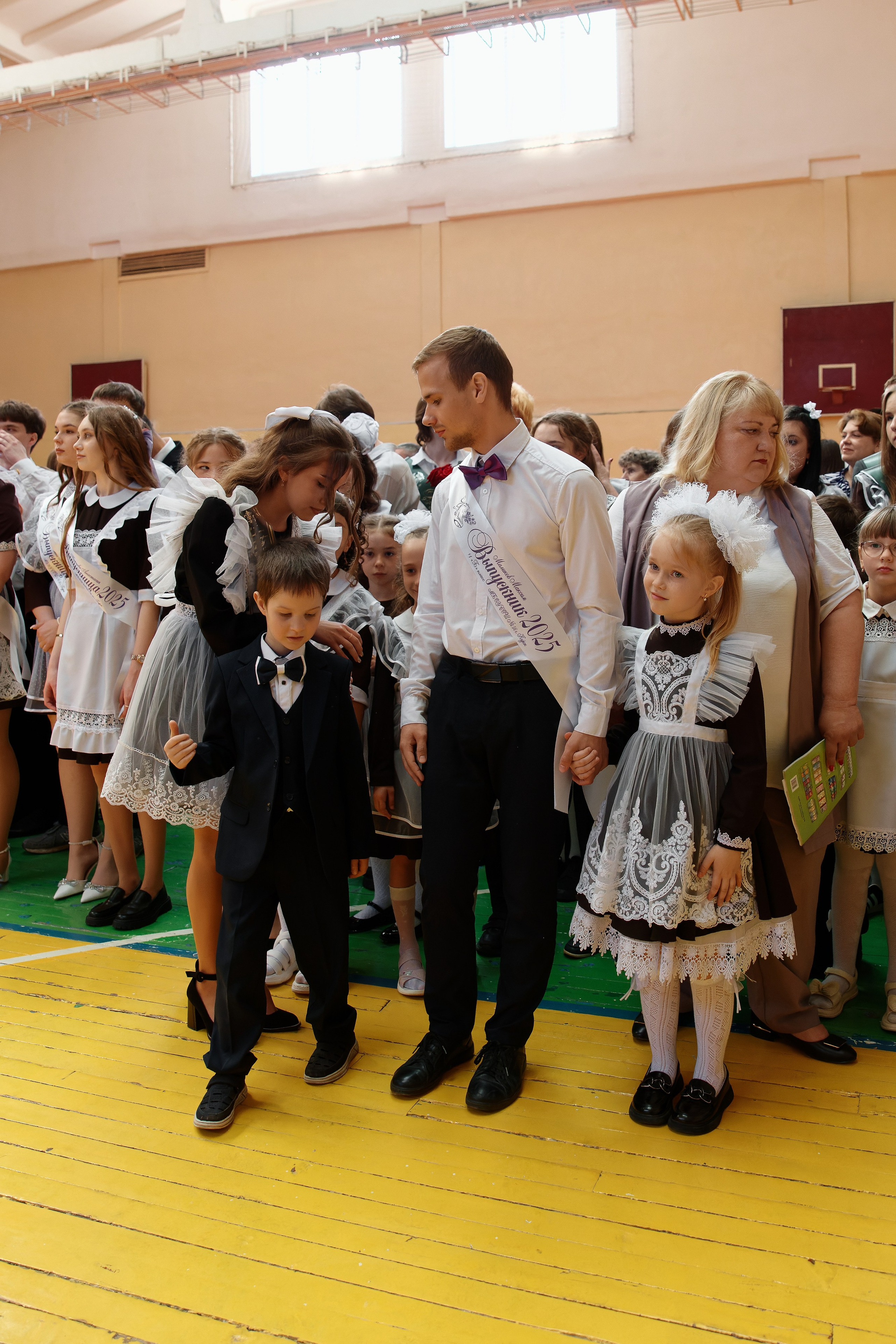 Последний звонок Школа № 42. Семейный фотограф — Макс Белогрудов