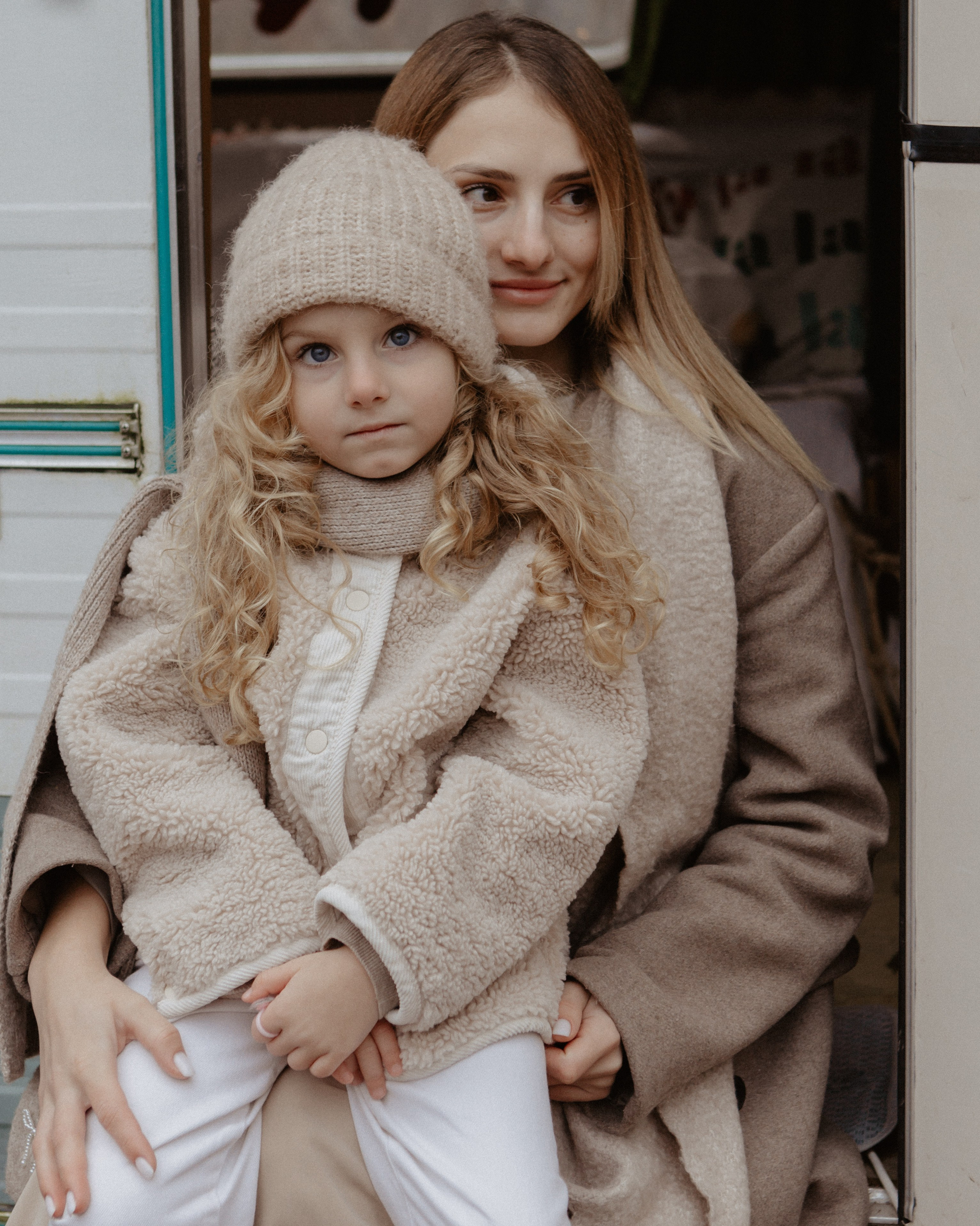 Olesya, Yaroslav and Vlada. Photographer Lisbon|Portugal Nadiya Kharytonenko