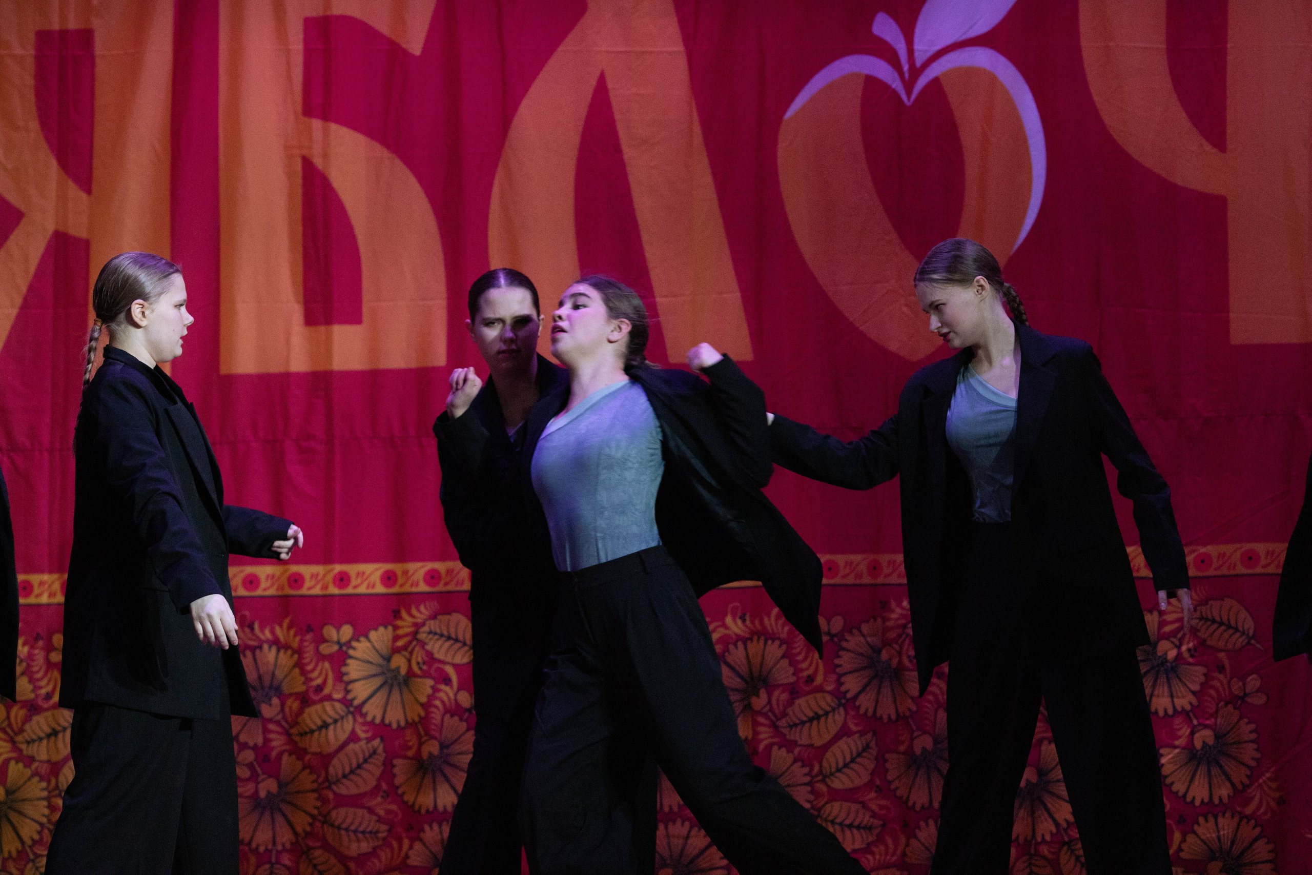 1 февраля, г. Мурманск. Золотое яблочко