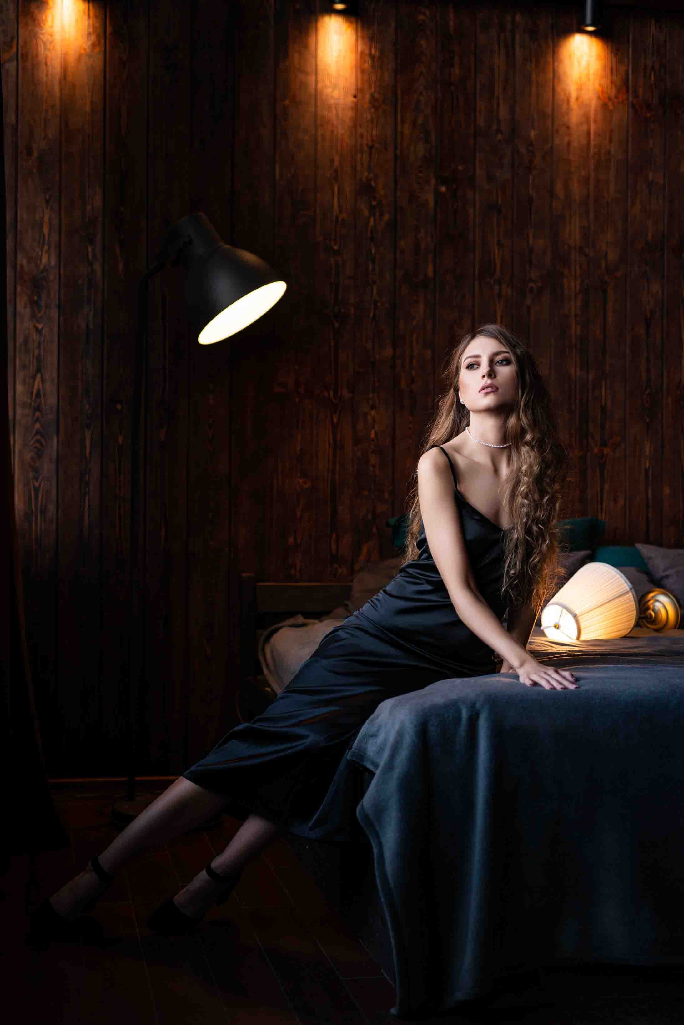 Женская фотосессия, фотосессия для девушки в студии, в Москве. Фото-ВидеоПродакшен для экспертов и брендов