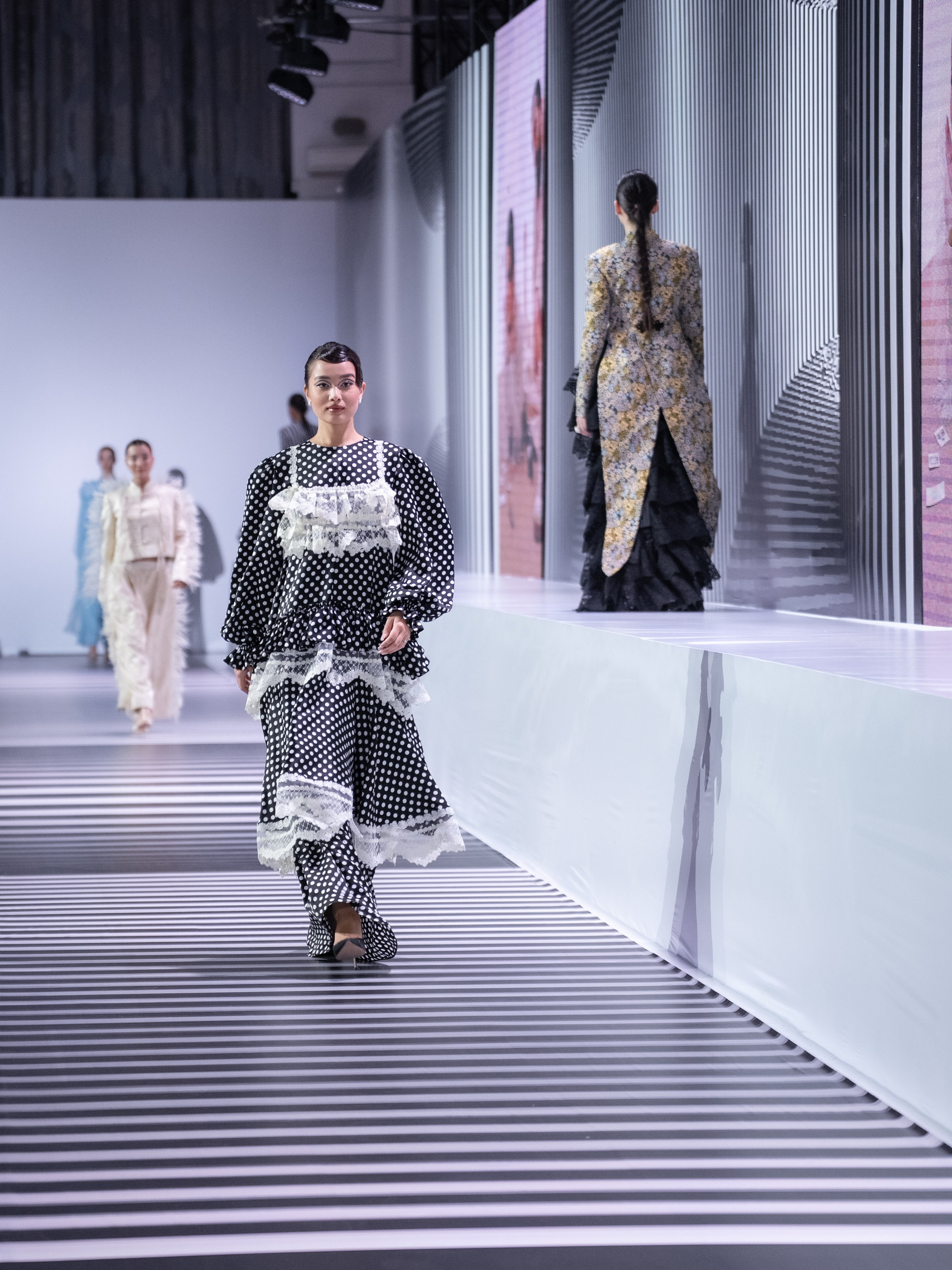 Arunaz. Сайт Алматинского НЮ АРТ, будуар и фэшн фотографа Дениса Карпенко