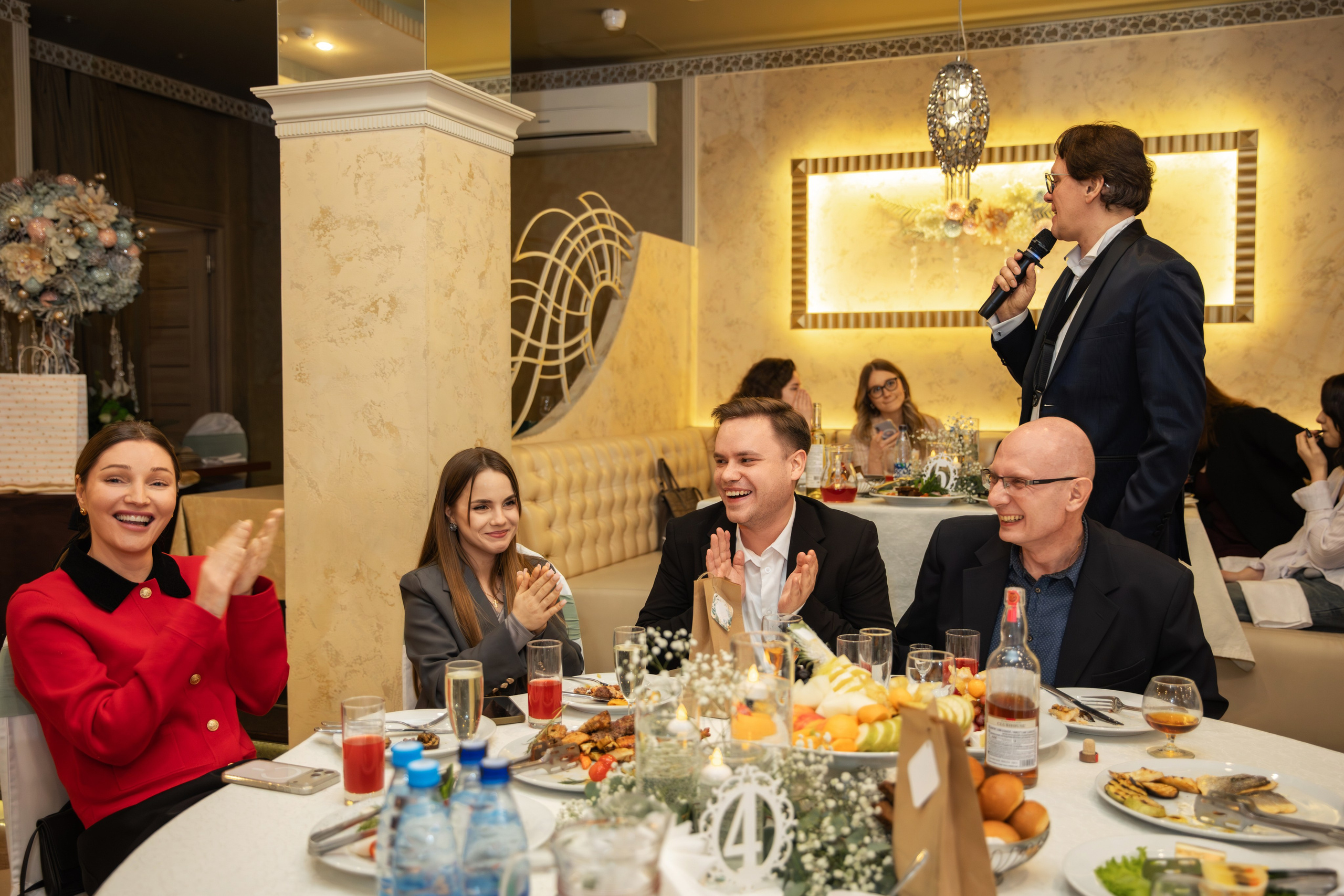 Репортаж Свадебного банкета Юлии и Романа. Семейный и женский фотограф в Москве Надежда Воробьева