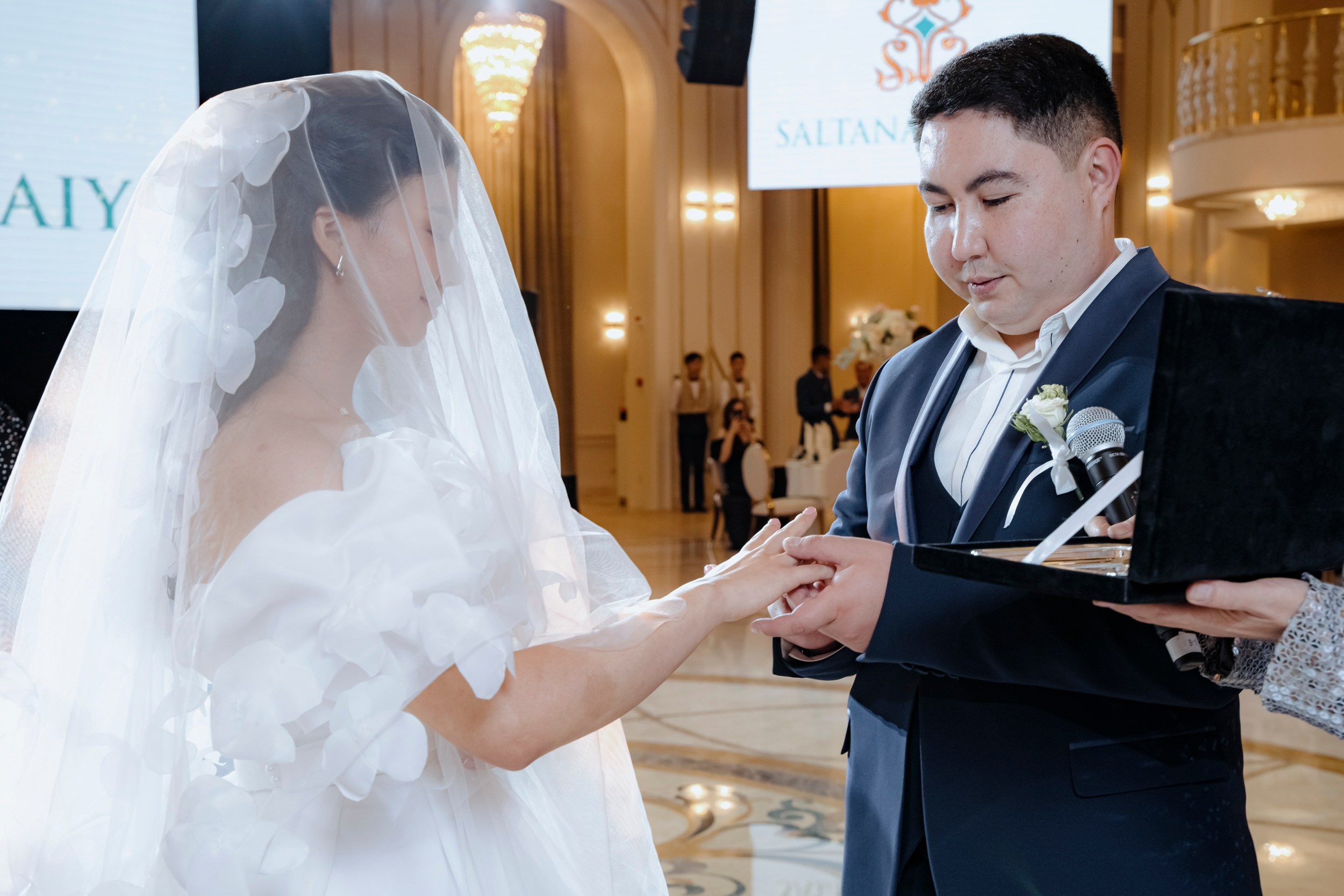 Timur & Zhaniya. Photopark.kz