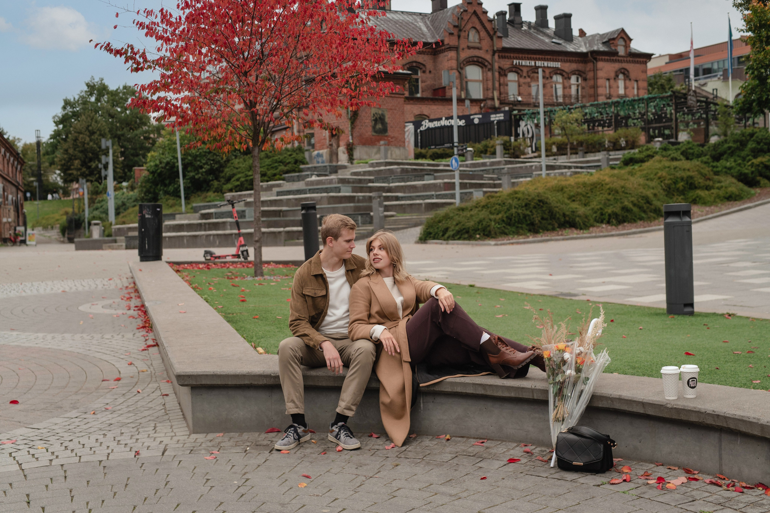 Emilia and Ettu. Family and content photographer