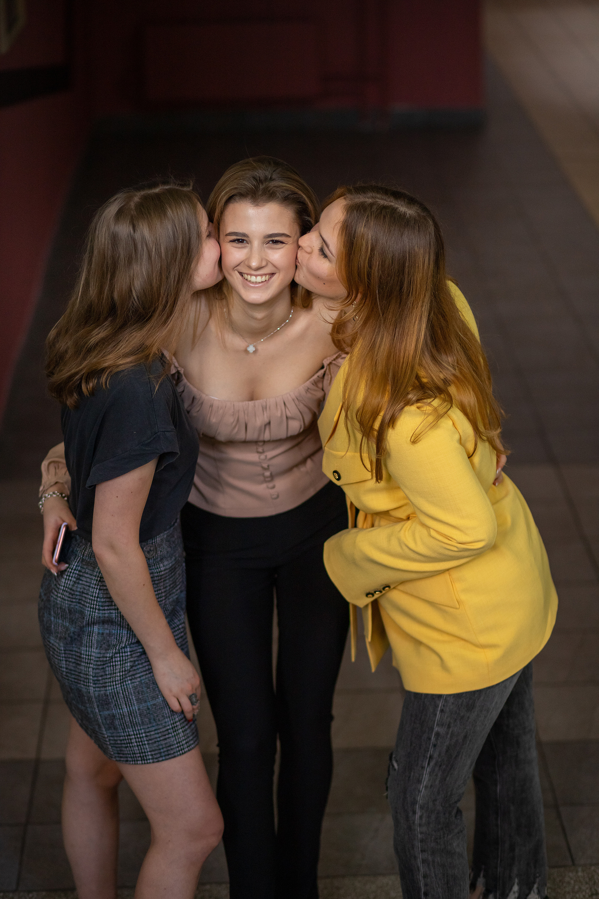 Фотосессии для старшеклассников в выпускной альбом. Выпускные альбомы для школ и детских садов — фотокниги и виньетки