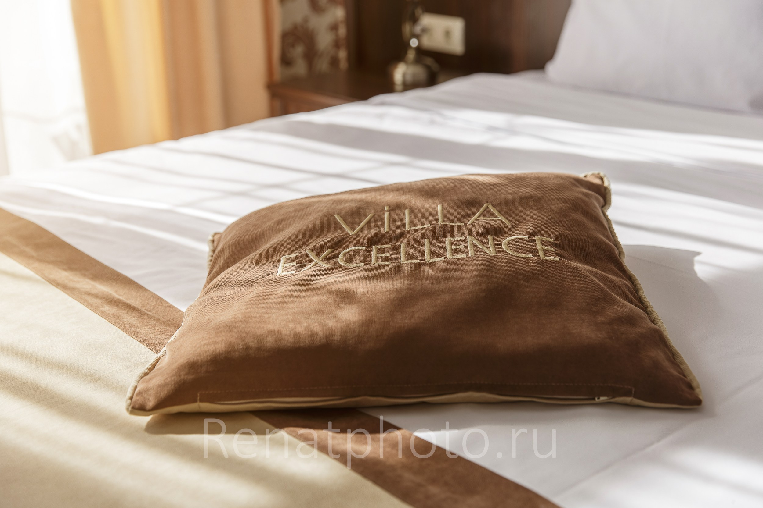 Отель «Вилла». Профессиональная фотосъёмка интерьеров, предметная фотосессия еды для меню г. Анапа