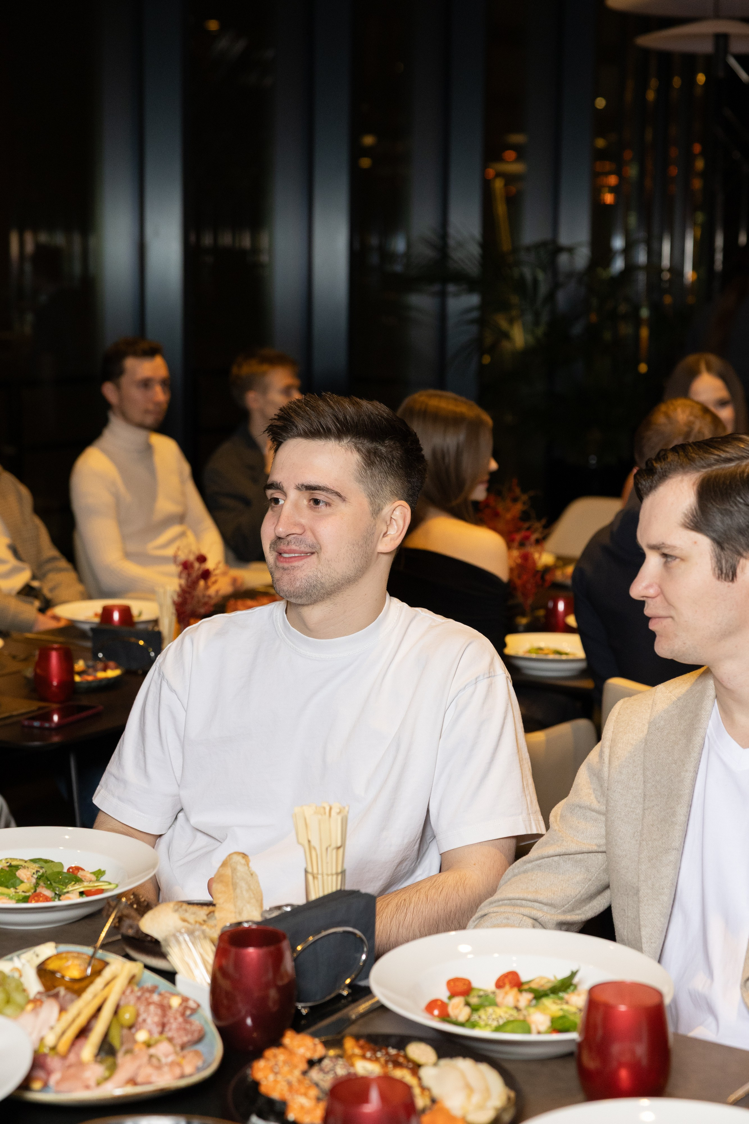 Фотосъёмка корпоратива в ресторане BarDot | Минск — Алексей Баталов