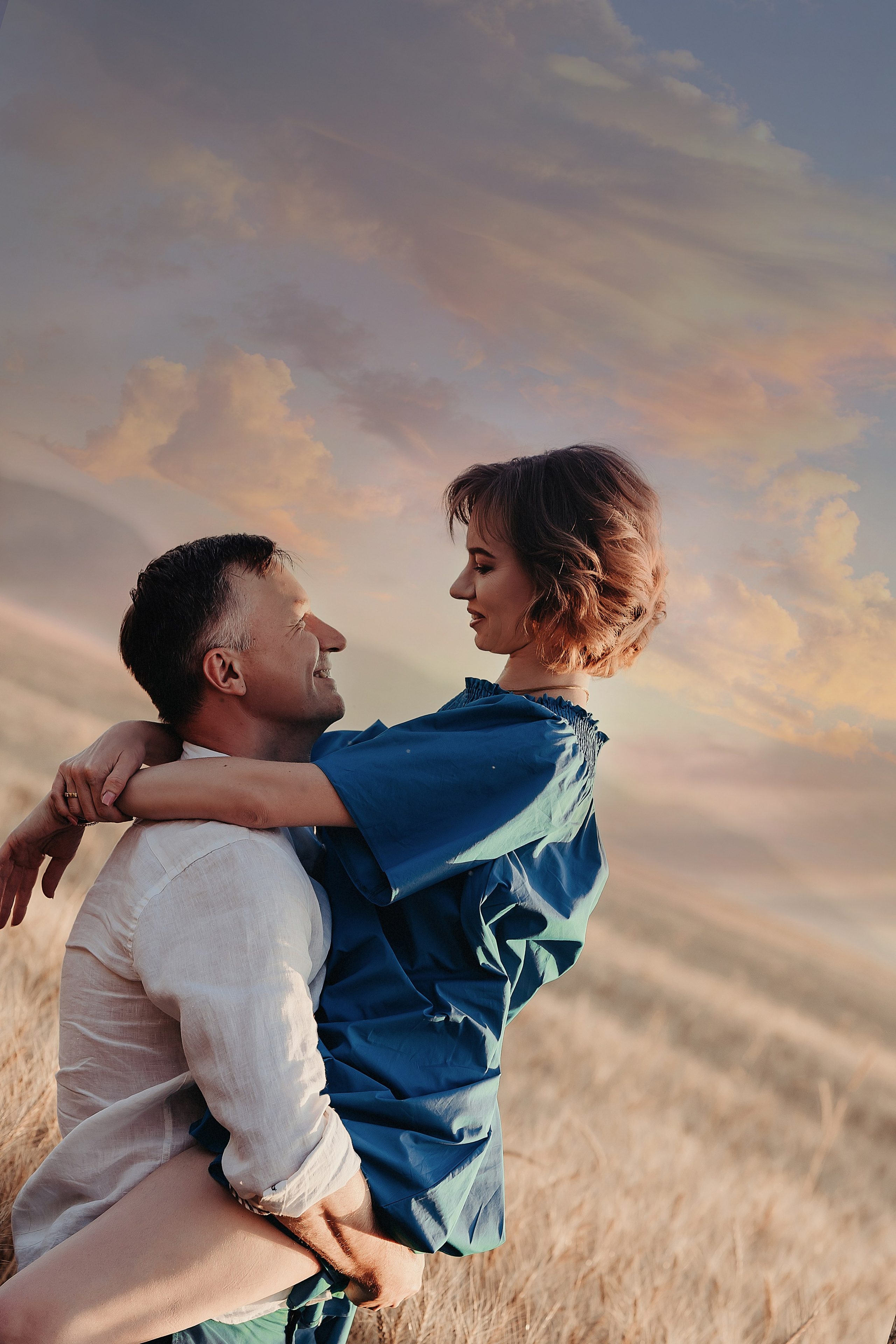 Аксана семейная в поле. Семейный фотограф, женский фототерапевт