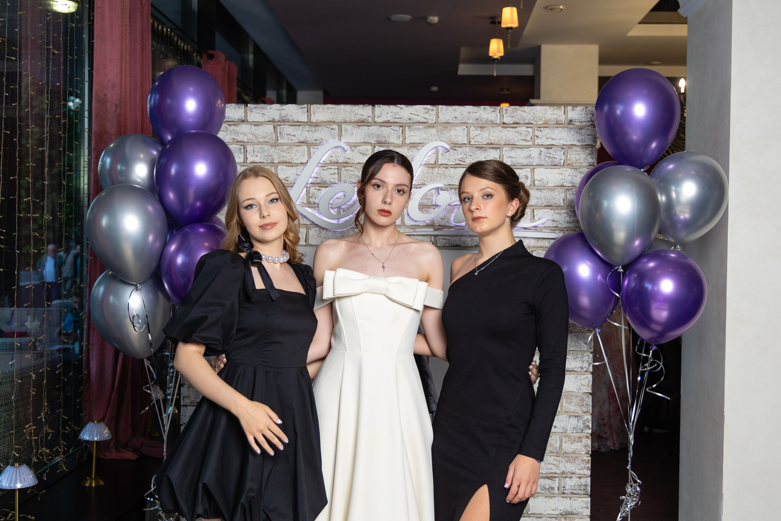 Выпускной в школе. Школьный фотограф Саратов Золотарь Ольга