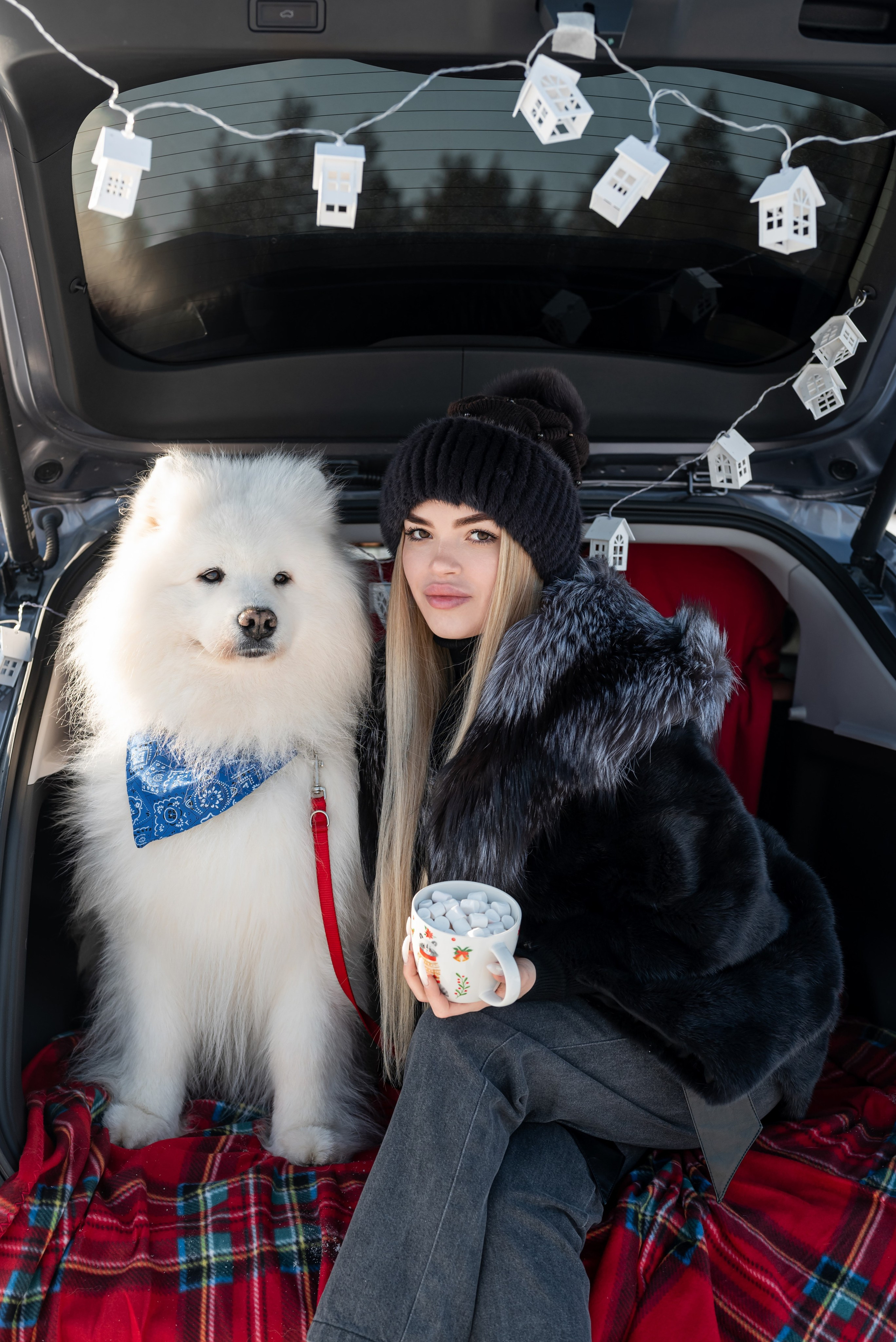 Фотопроект с Платоном и машиной на улице. Фотограф в городе Салават