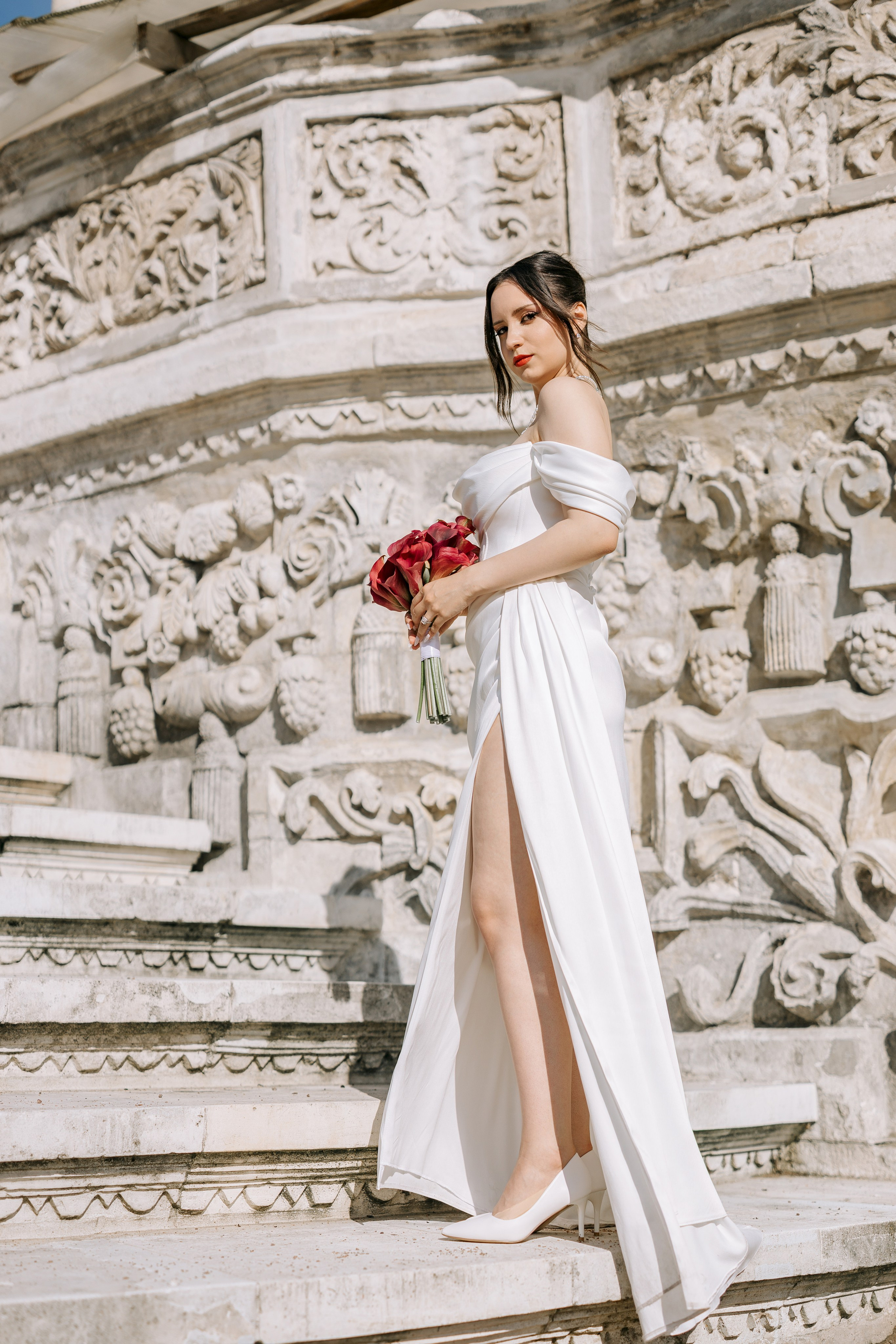 Белый лист. Александр Антонов. Профессиональный свадебный, репортажный фотограф в Москве, Подольске. Фото+Видео на любой праздник