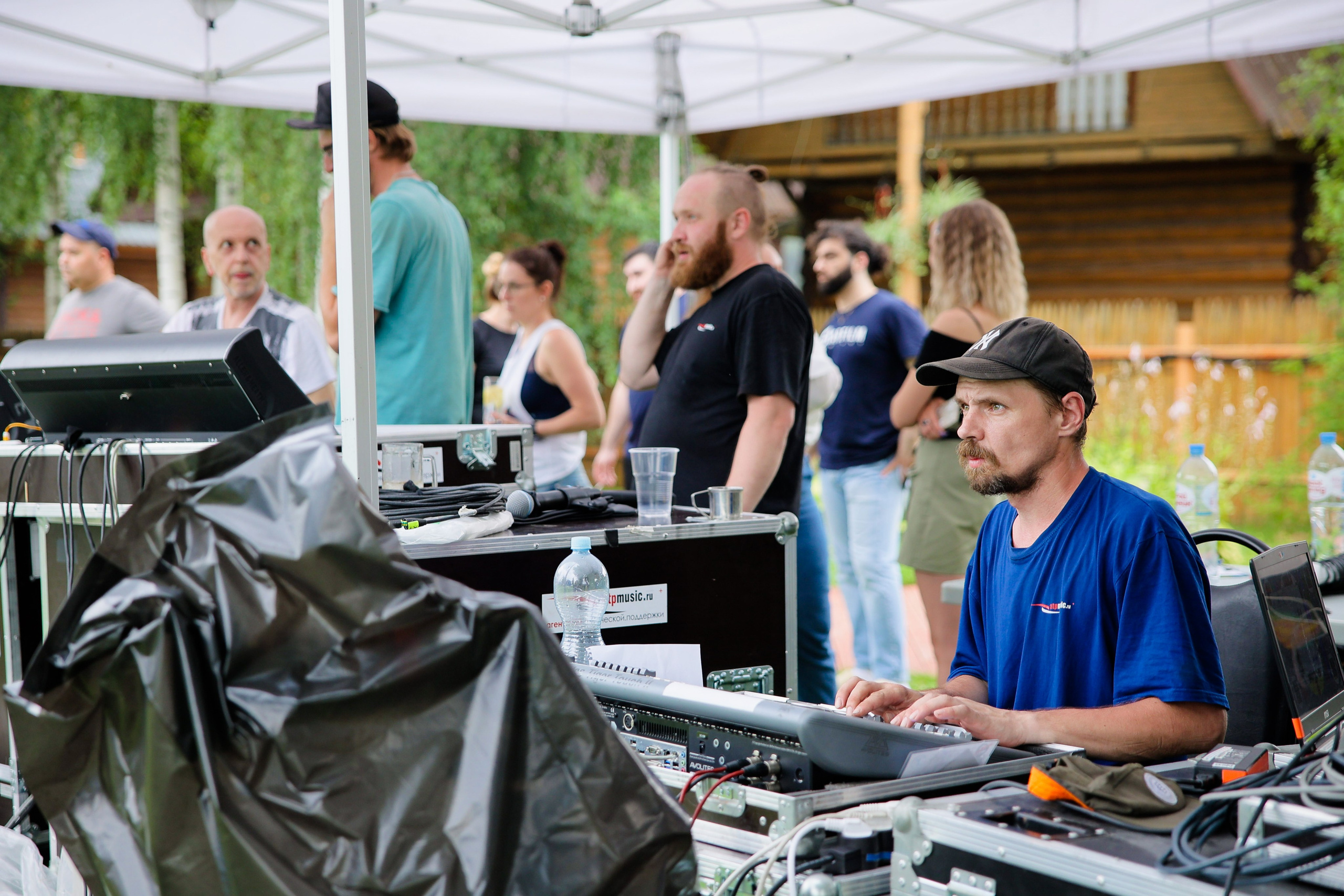 Backstage Чиж и Клава Кока. Фотограф Юрий Клим | Москва