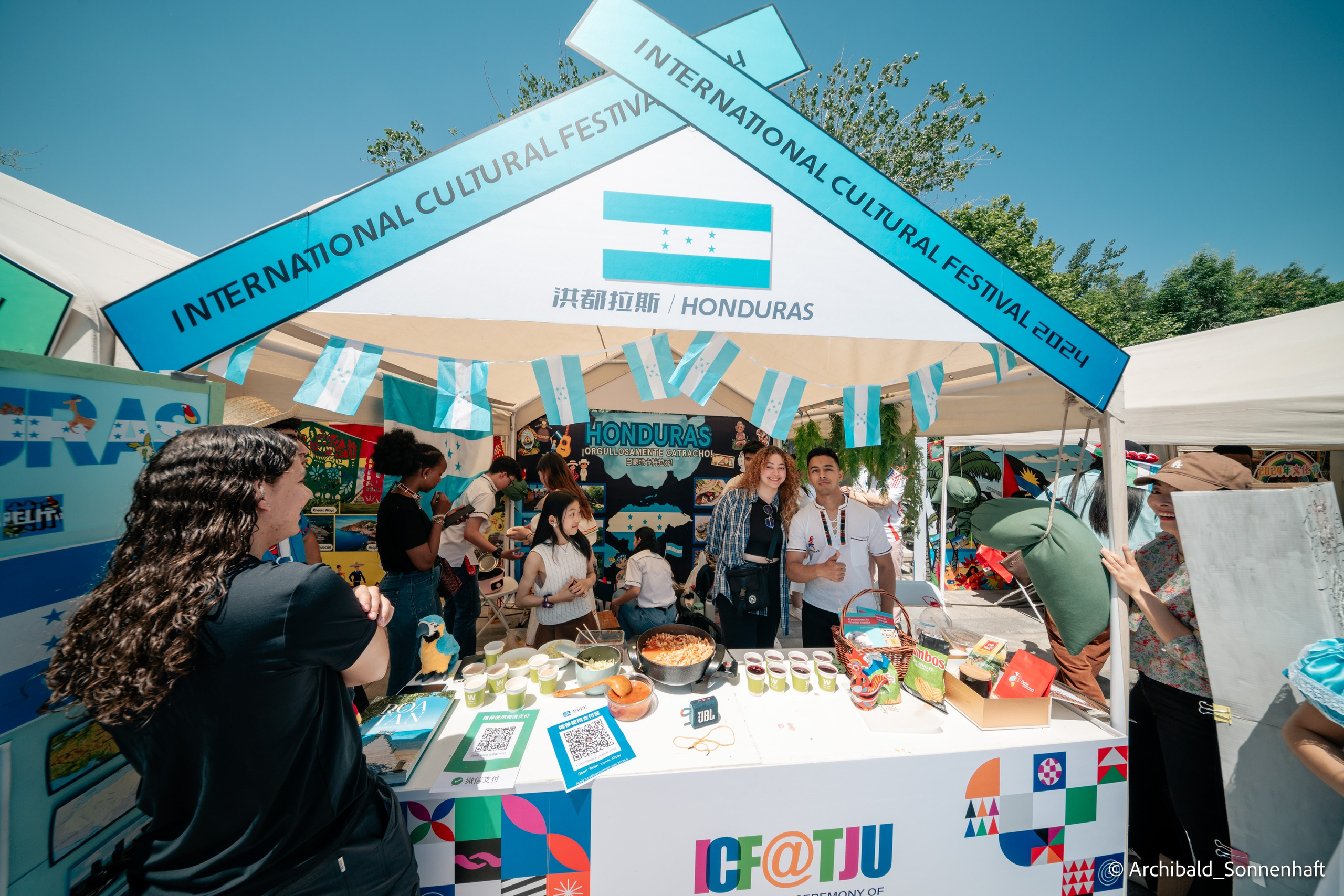 TJU Cultural Festival. Photographer in Guangzhou, China. Archibald Sonnenhaft