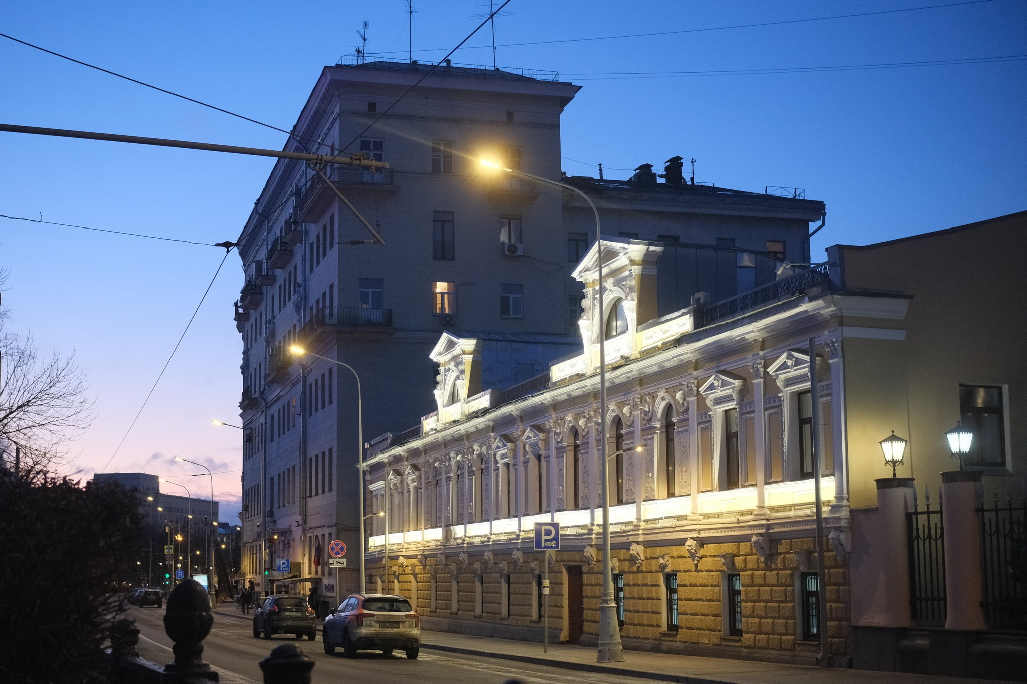 Улица, люди, жизнь…