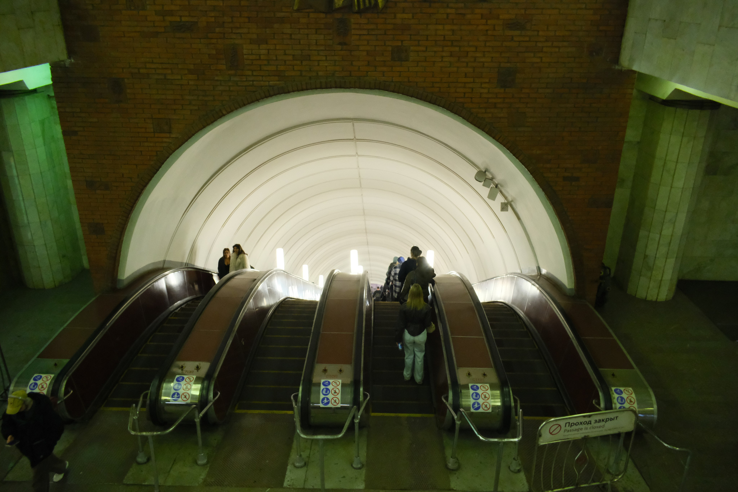 Улица, люди, жизнь…