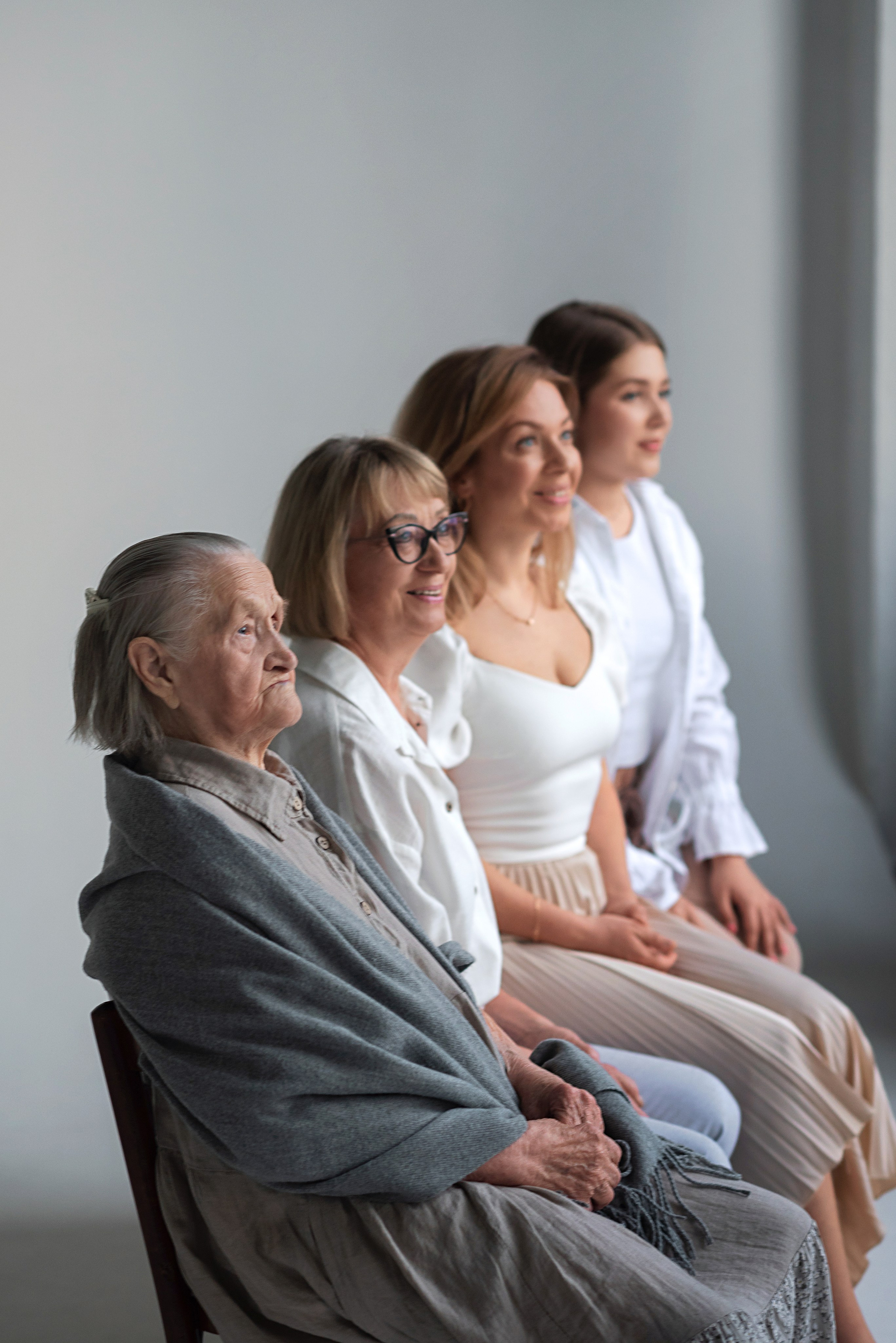 Съёмка большой семьи — 4 поколения. Фотограф новорождённых детский фотограф Сыктывкар Наталья Линдт